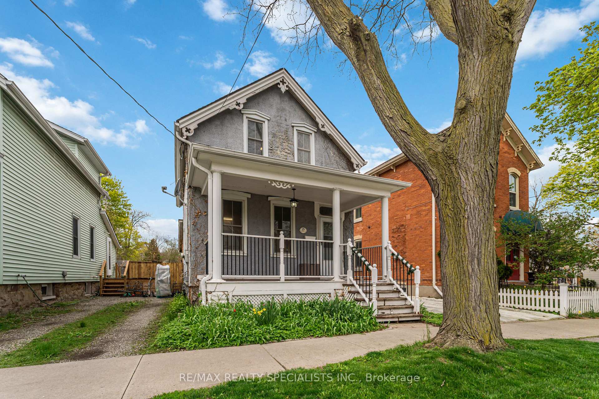 15 Catherine Street, St. Catharines, ON L2R 5E4