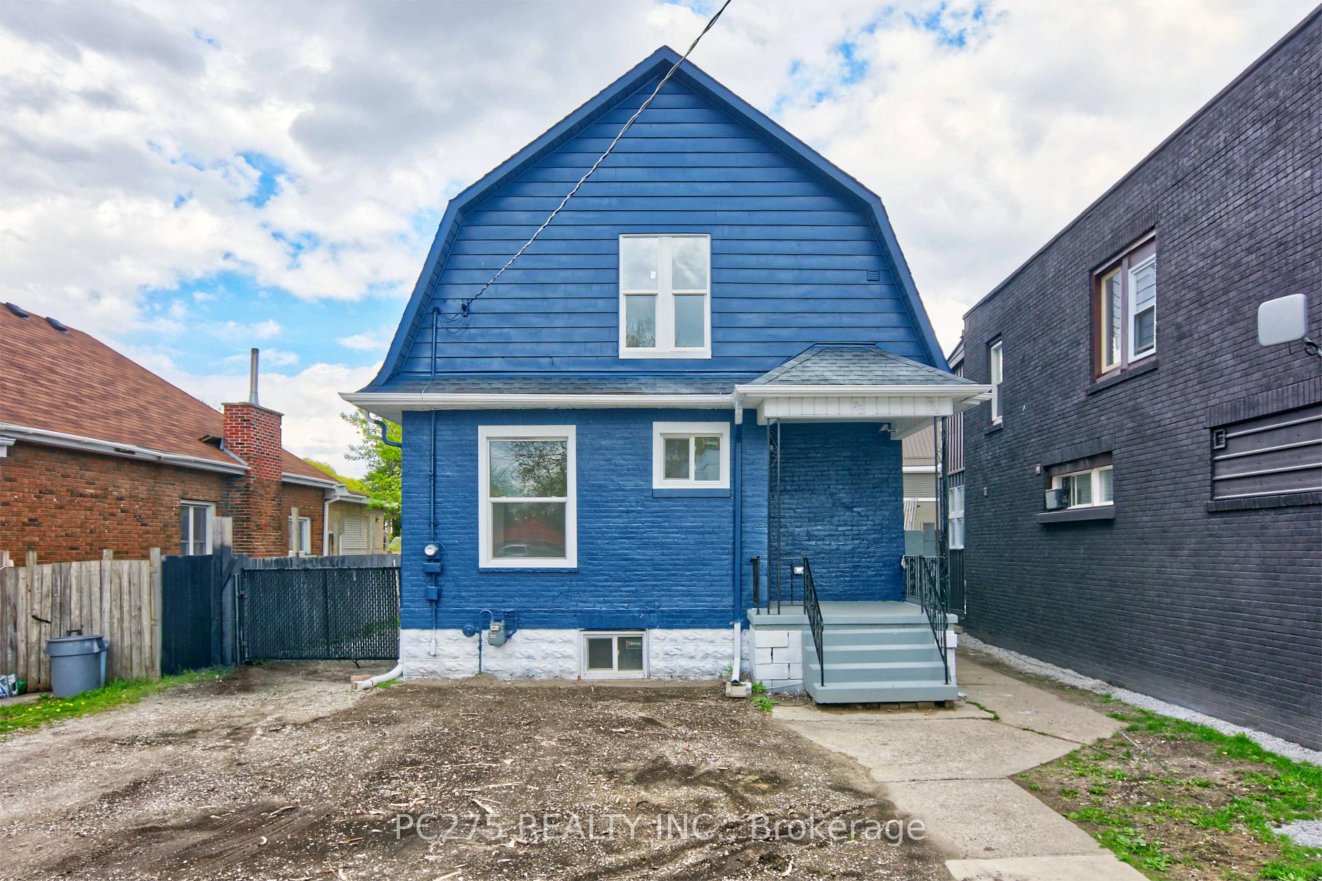 272 Vidal Street S, Sarnia, ON N7T 2T7
