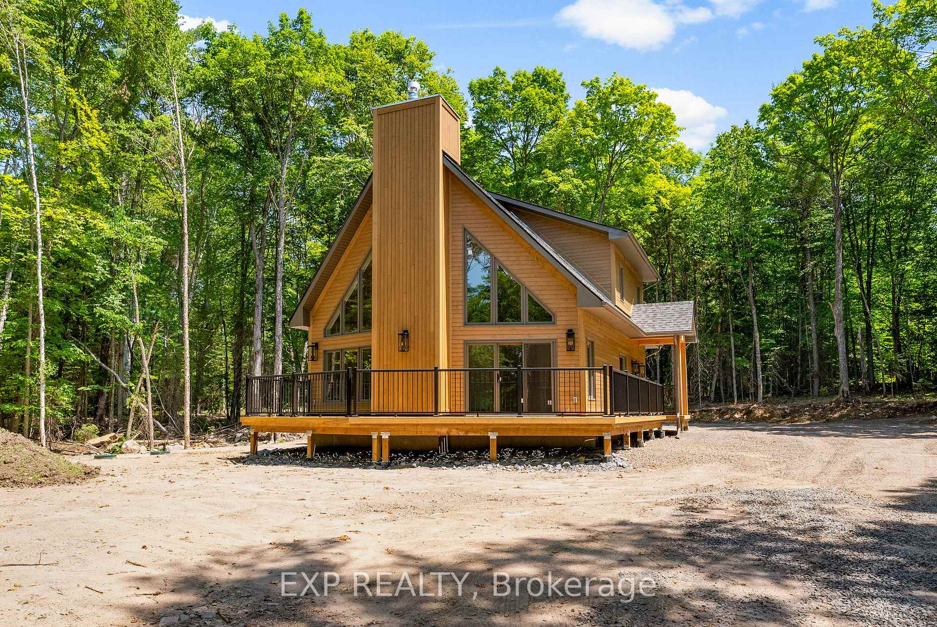 743 Lakewoods Drive, Madawaska Valley, ON K0J 1B0