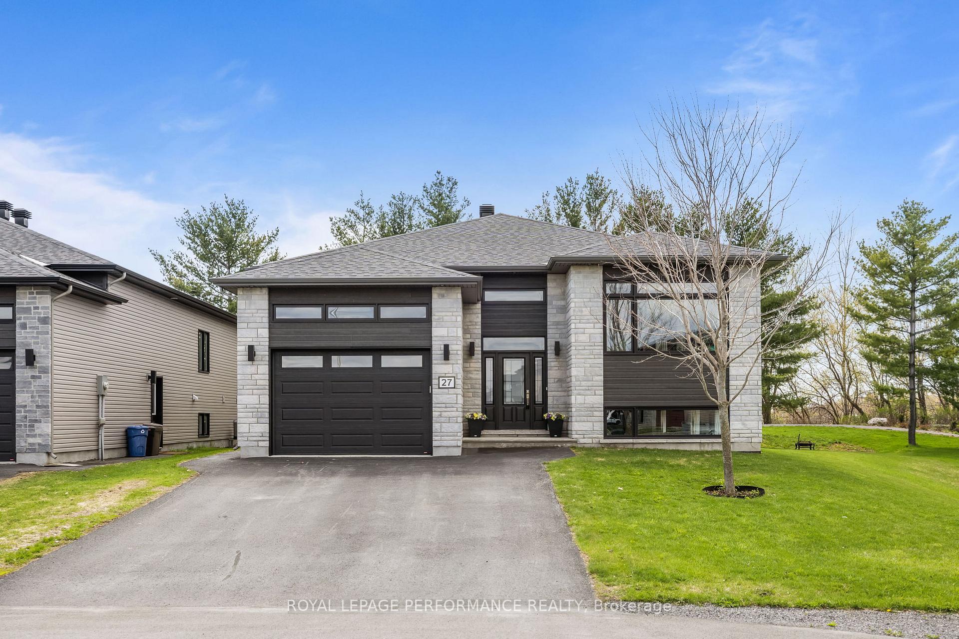 27 Richer Street, North Stormont, ON K0A 1R0