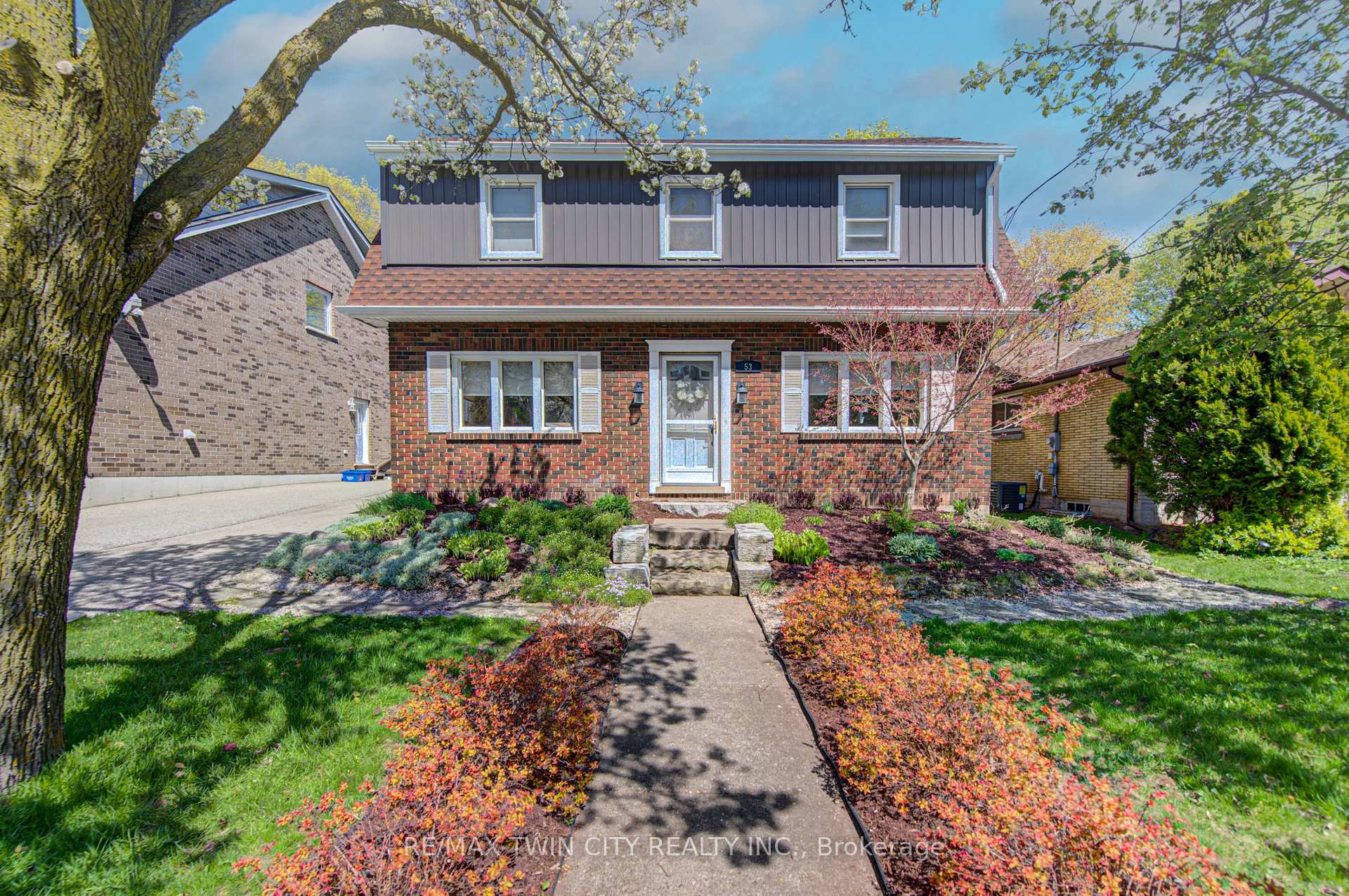 53 LINCOLN Avenue, Cambridge, ON N1R 4W6