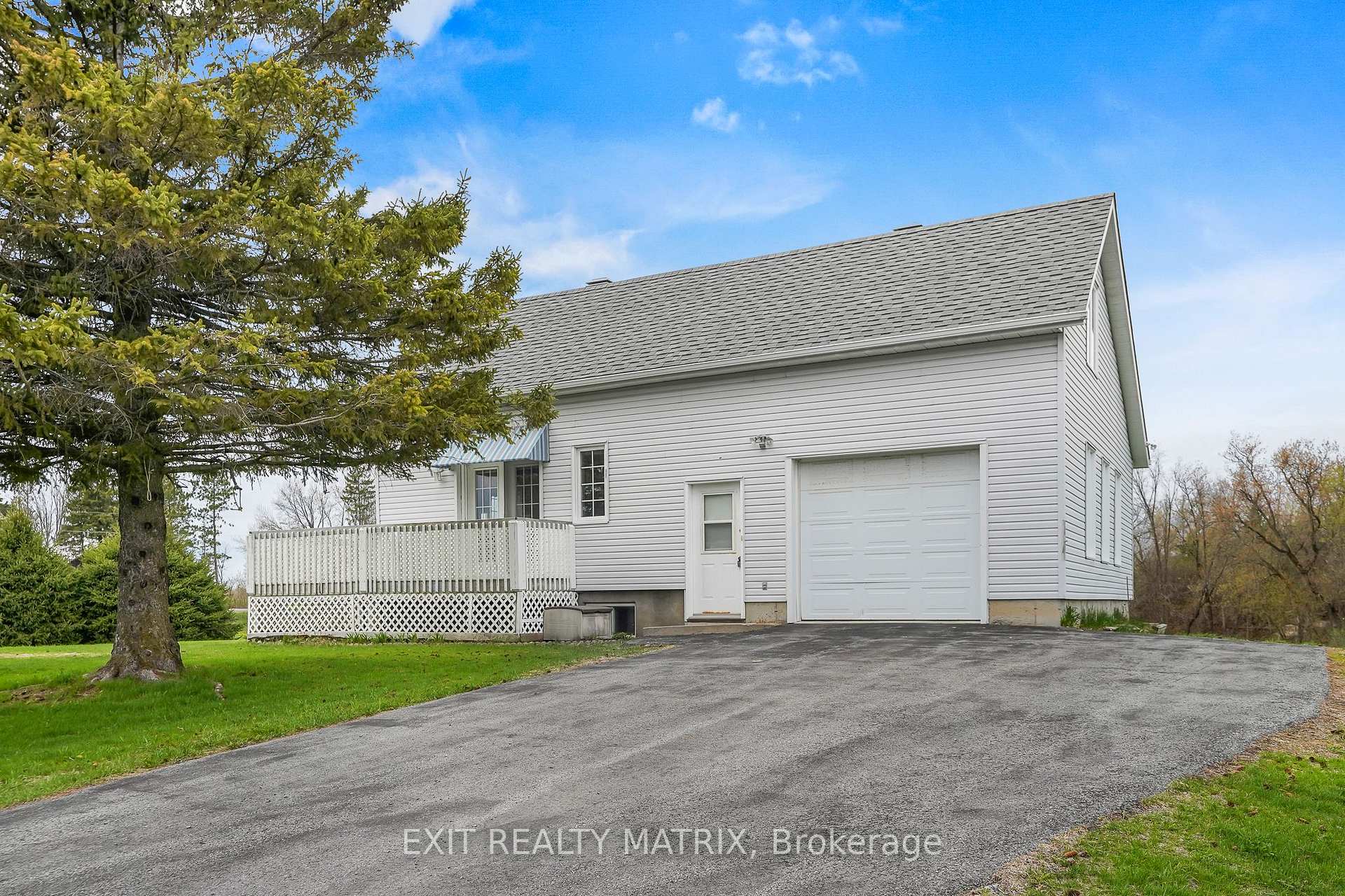 17 Dubois Street, Champlain, ON K0B 1K0