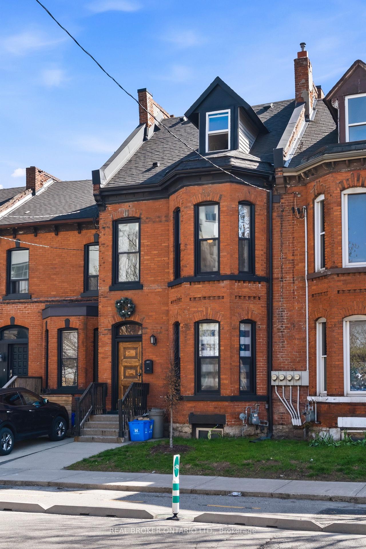 158 Hunter Street E, Hamilton, ON L8N 1M7