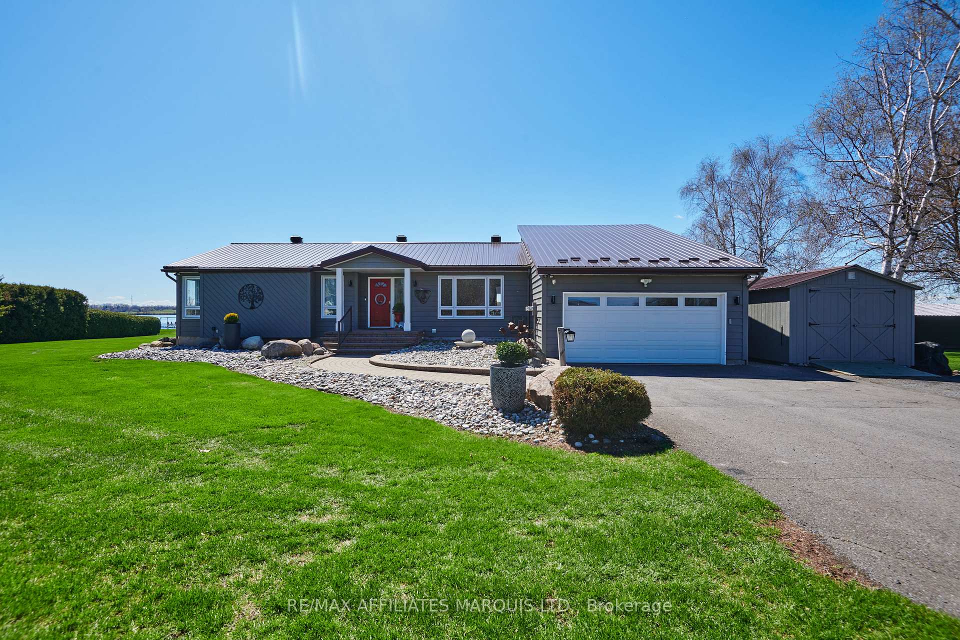 11728 Lakeshore Drive, South Dundas, ON K0C 1X0