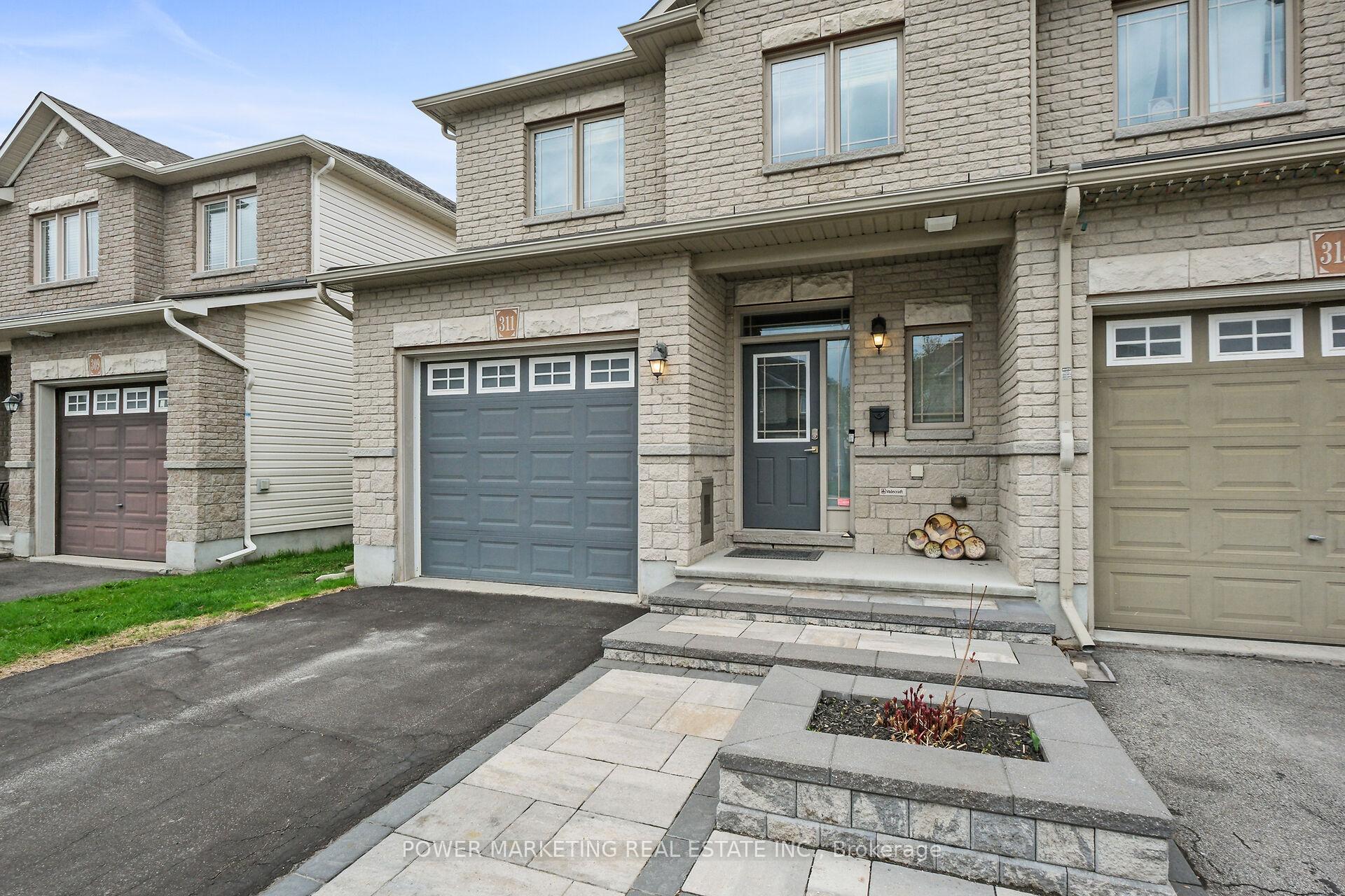 311 Travis Street, Orleans - Convent Glen and Area, ON K1W 0E5