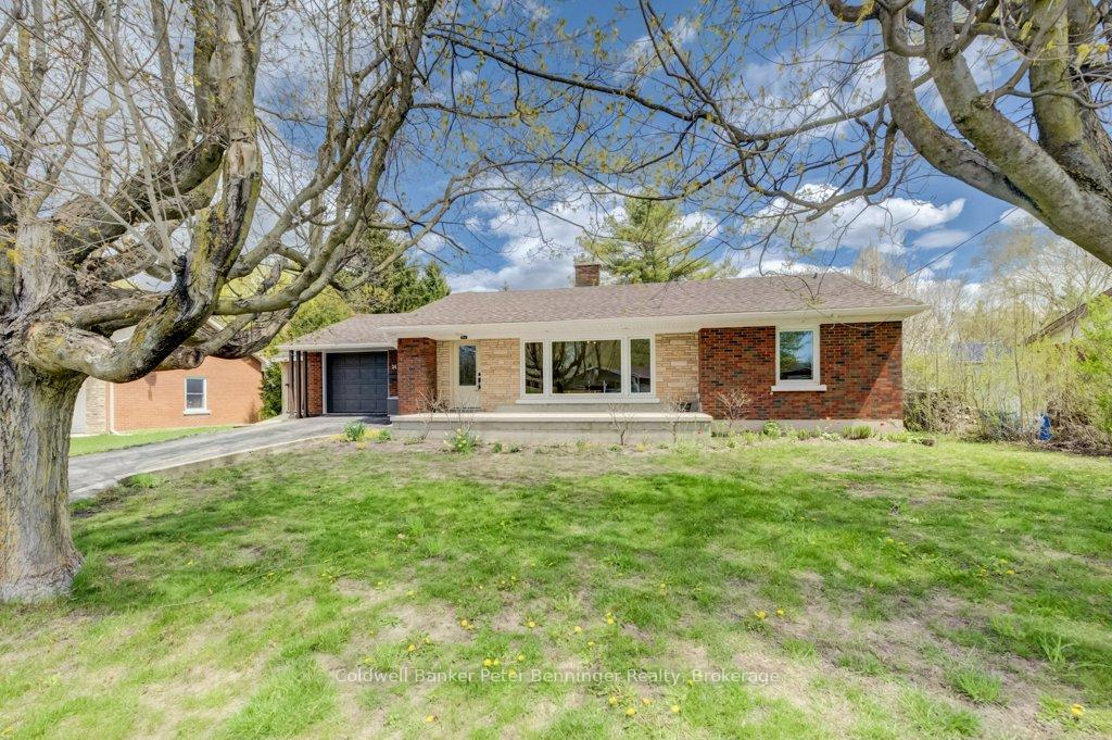 24 Mullen Drive, Brockton, ON N0G 2V0