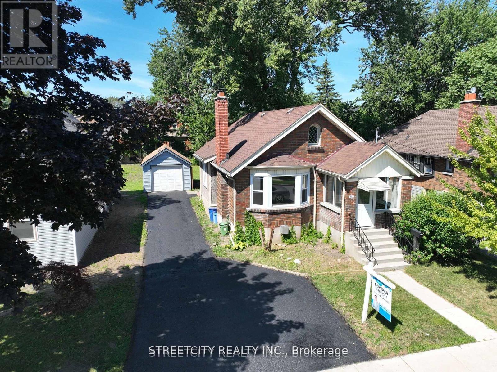 437 Charlotte Street, London East, ON N5W 4A5