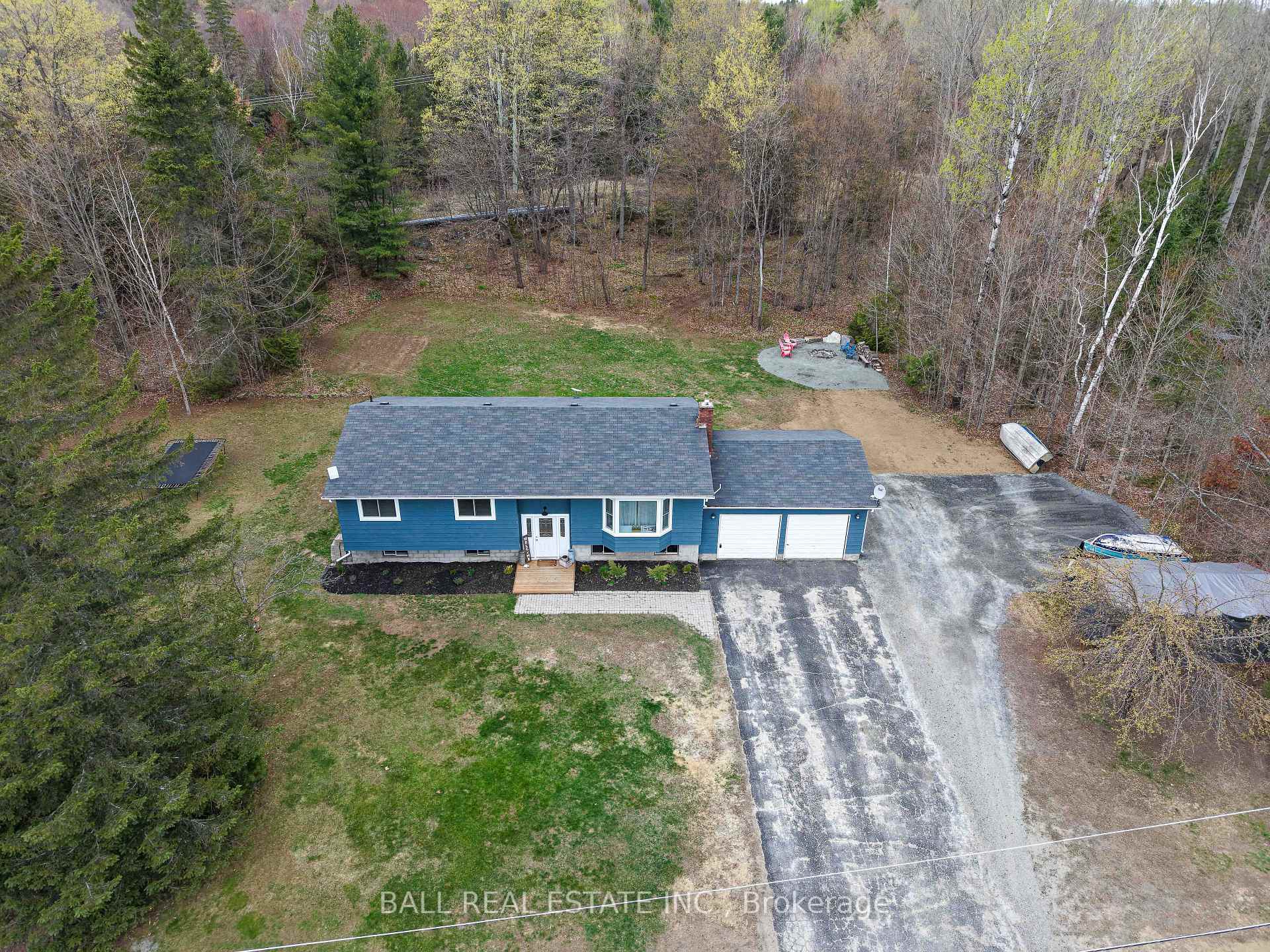 47 Denison Drive, Addington Highlands, ON K0H 2G0