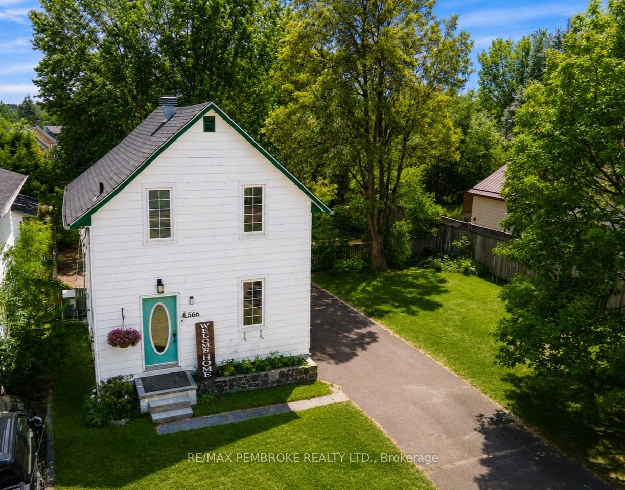 566 Perth Street, Pembroke, ON K8A 6B6