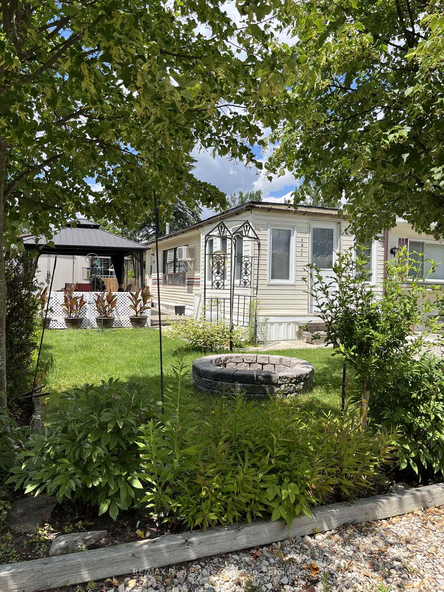 2073 Friendly Boulevard, Centre Wellington, ON N1M 2W5