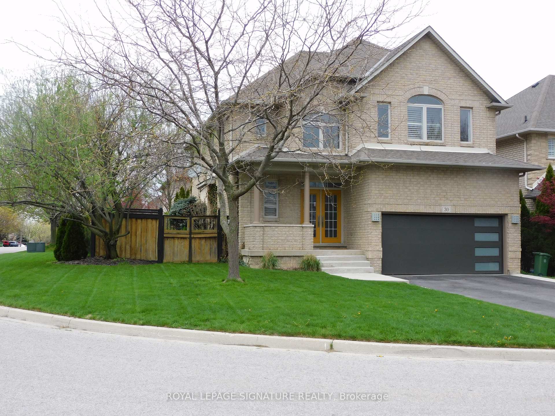30 Walcotte Avenue, Hamilton, ON L9K 1M8