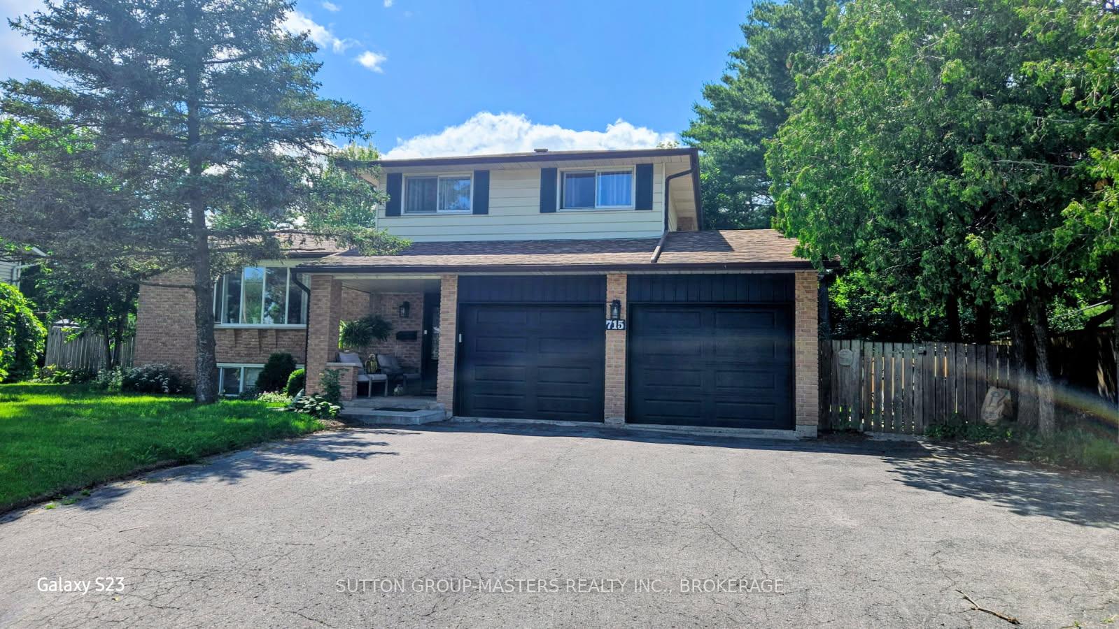 715 Collins Bay Road, Kingston, ON K7M 5H1
