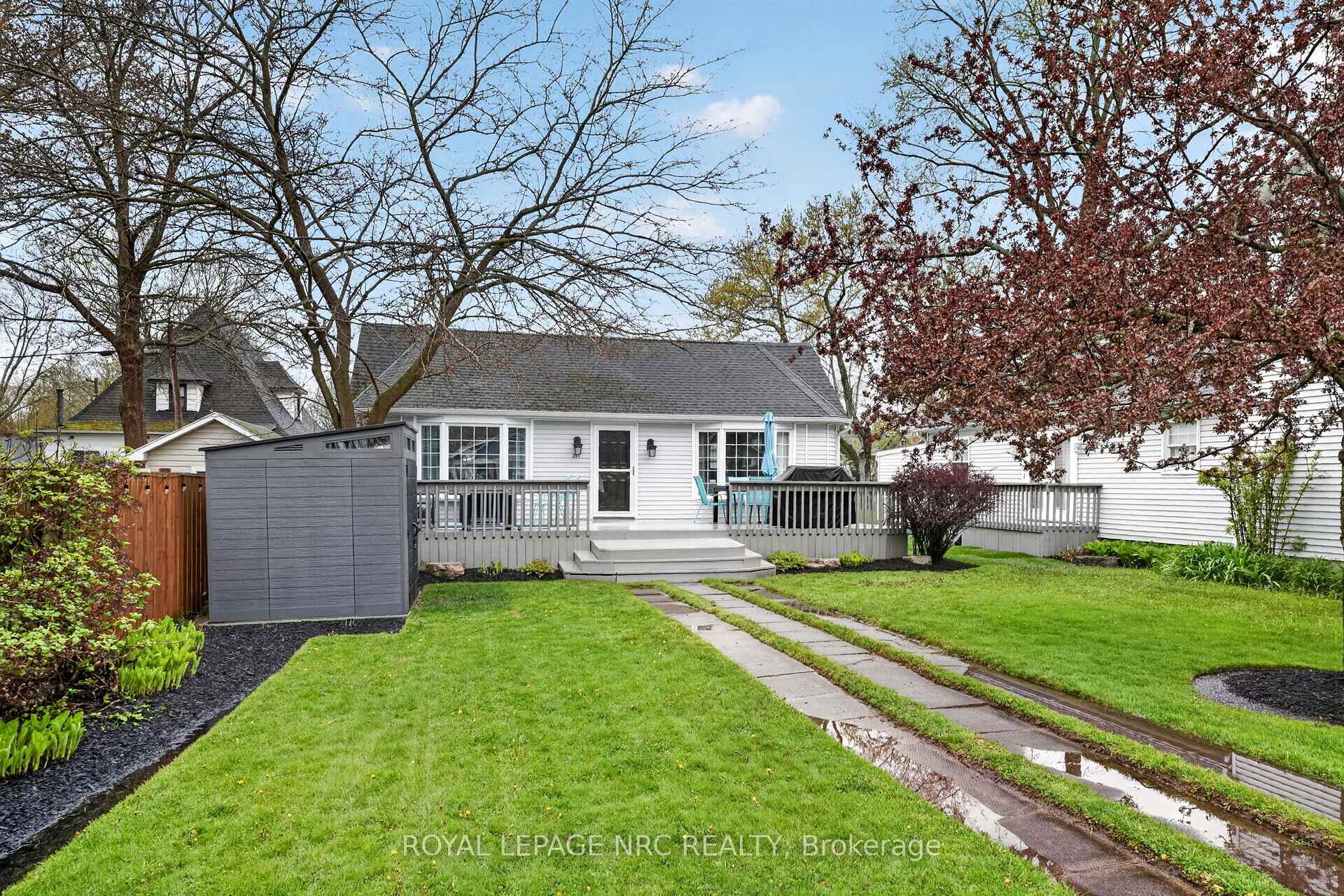 291 Eastwood Avenue, Fort Erie, ON L0S 1B0