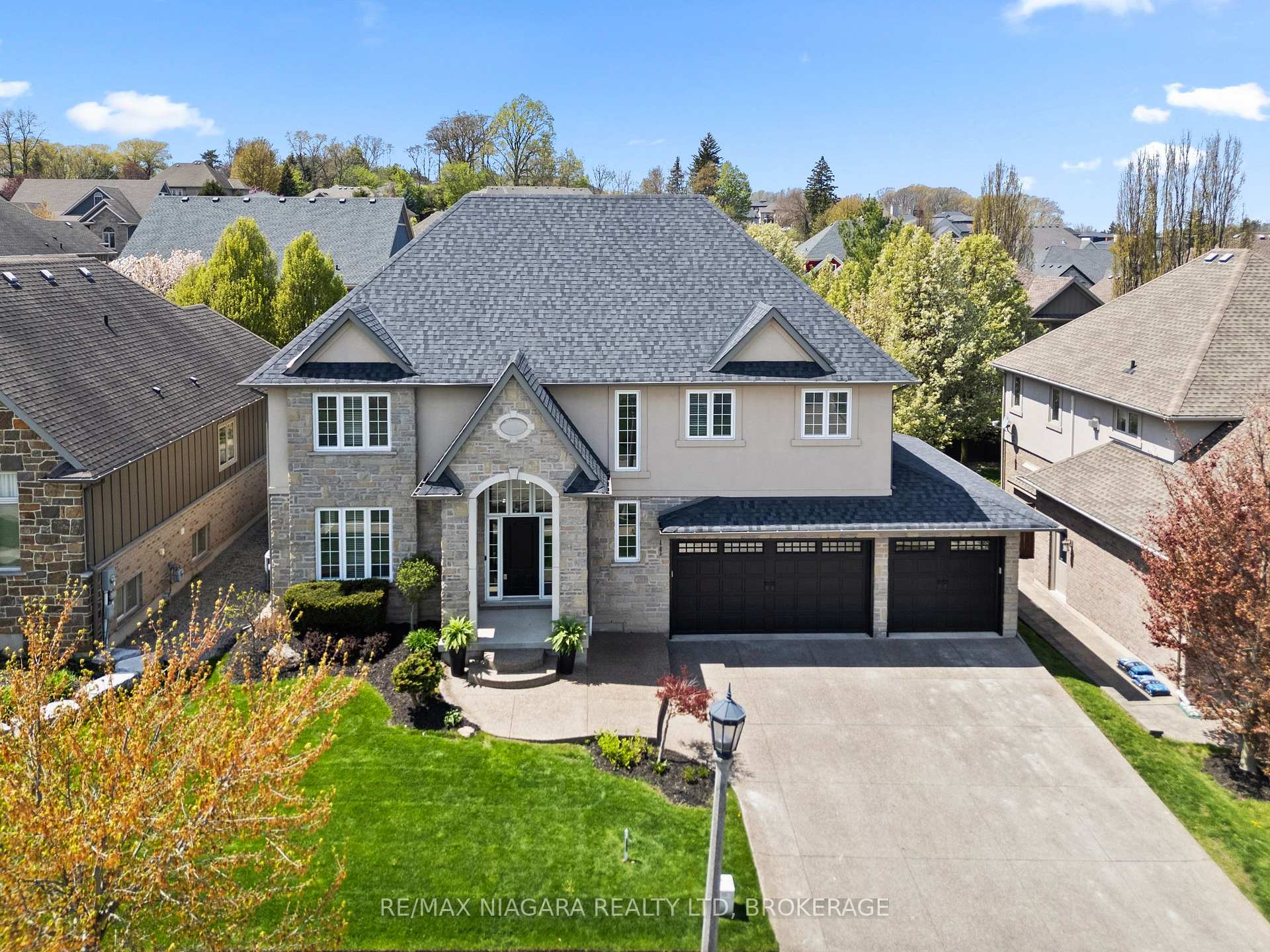 24 Red Haven Drive, Niagara-on-the-Lake, ON L0S 1P0