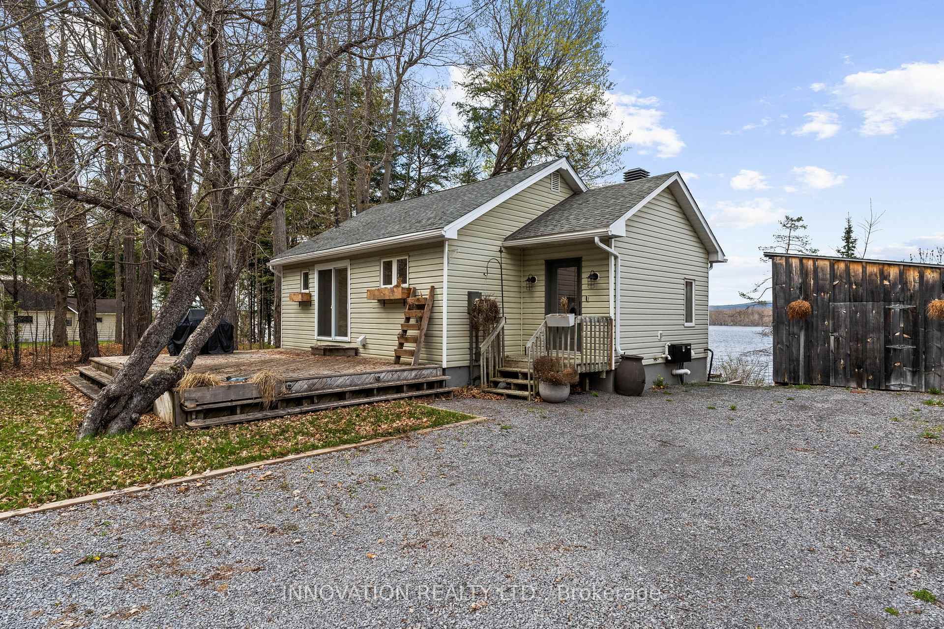 300 Riverwood Drive, Constance Bay - Dunrobin - Kilmaurs - Woodlawn, ON K0A 3M0