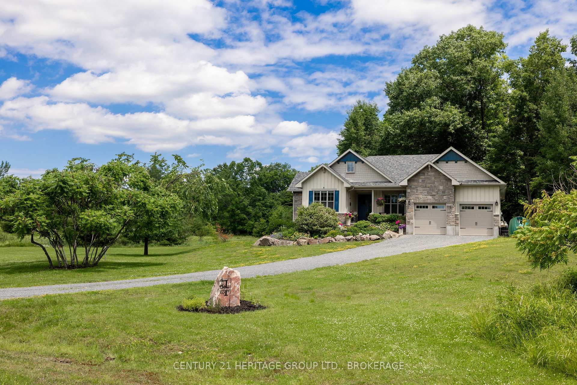 1071 Cranberry Cove Lane, Frontenac, ON K0H 2N0