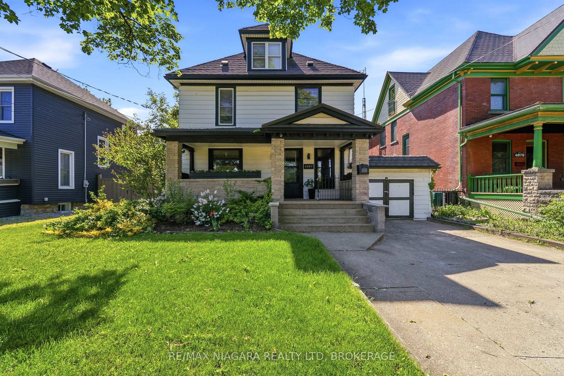 4887 Crysler Avenue, Niagara Falls, ON L2E 3W5