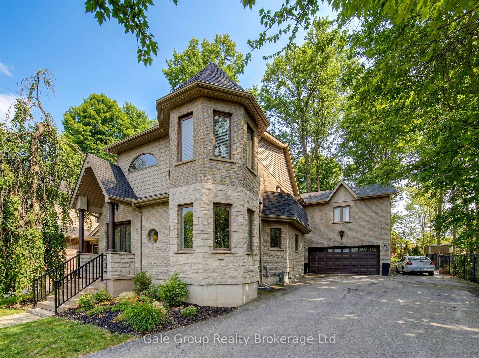 36 Potters Way, Woodstock, ON N4S 8Z5