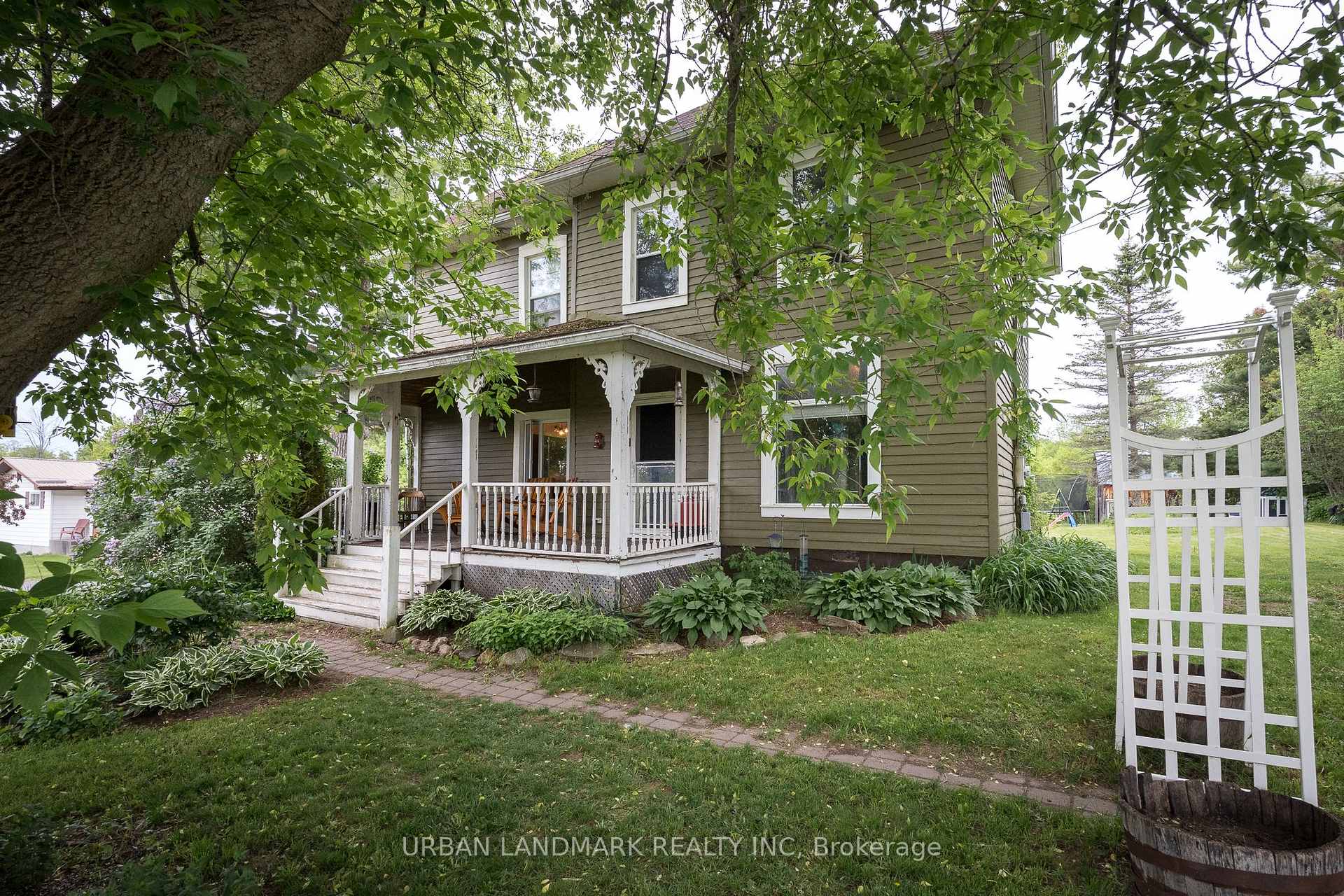 122 Seymour Street W, Centre Hastings, ON K0K 2K0