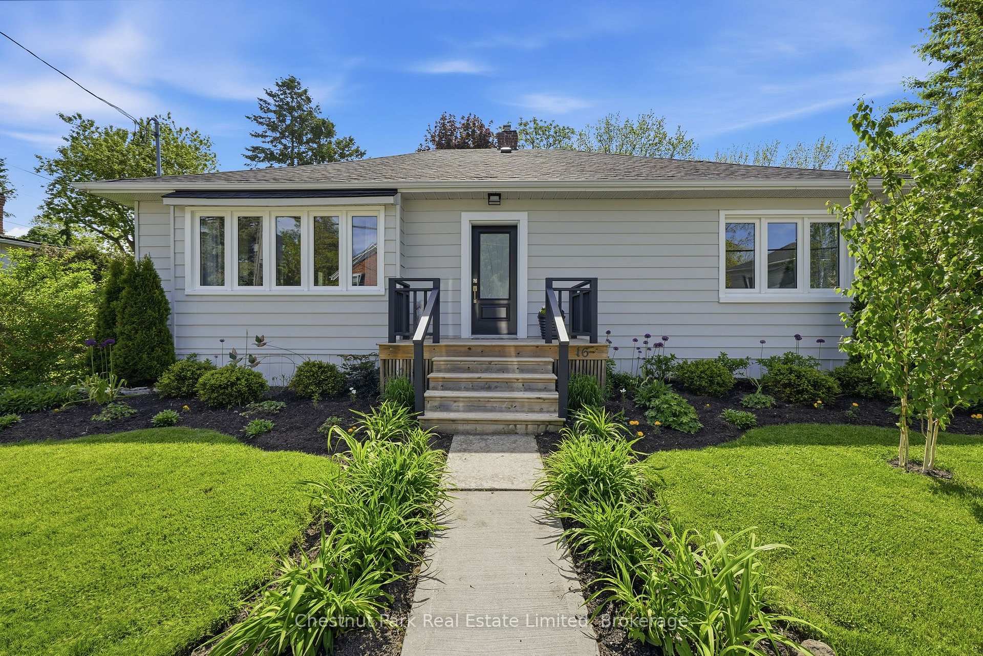 16 Jane Street, Prince Edward County, ON K0K 2T0