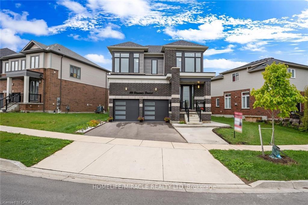 116 Crossmore Crescent, Cambridge, ON N1S 0C7