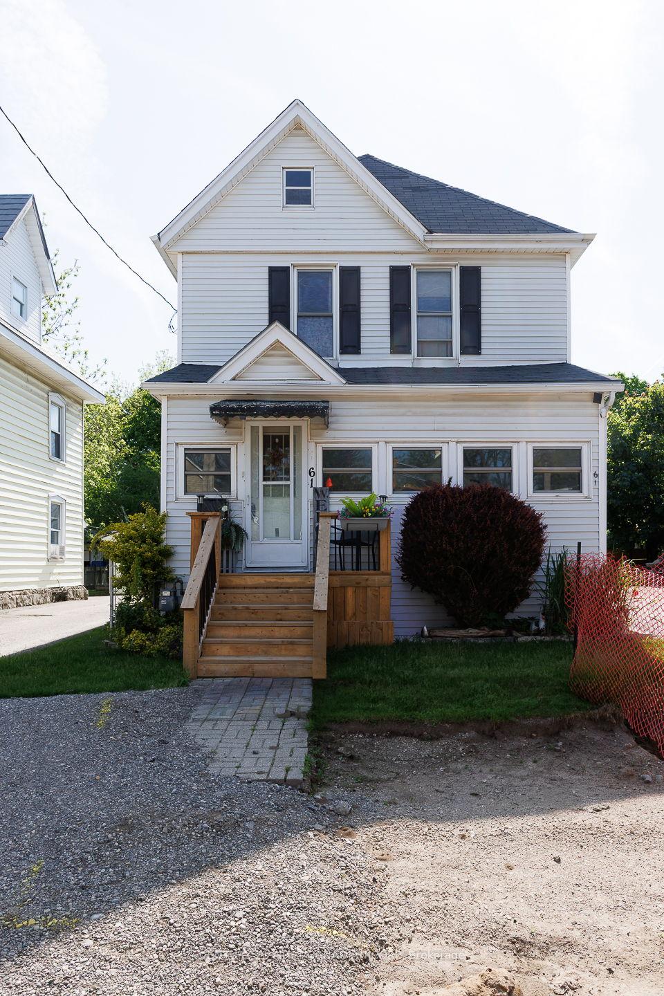 61 Alma Street, St. Thomas, ON N5P 3A9