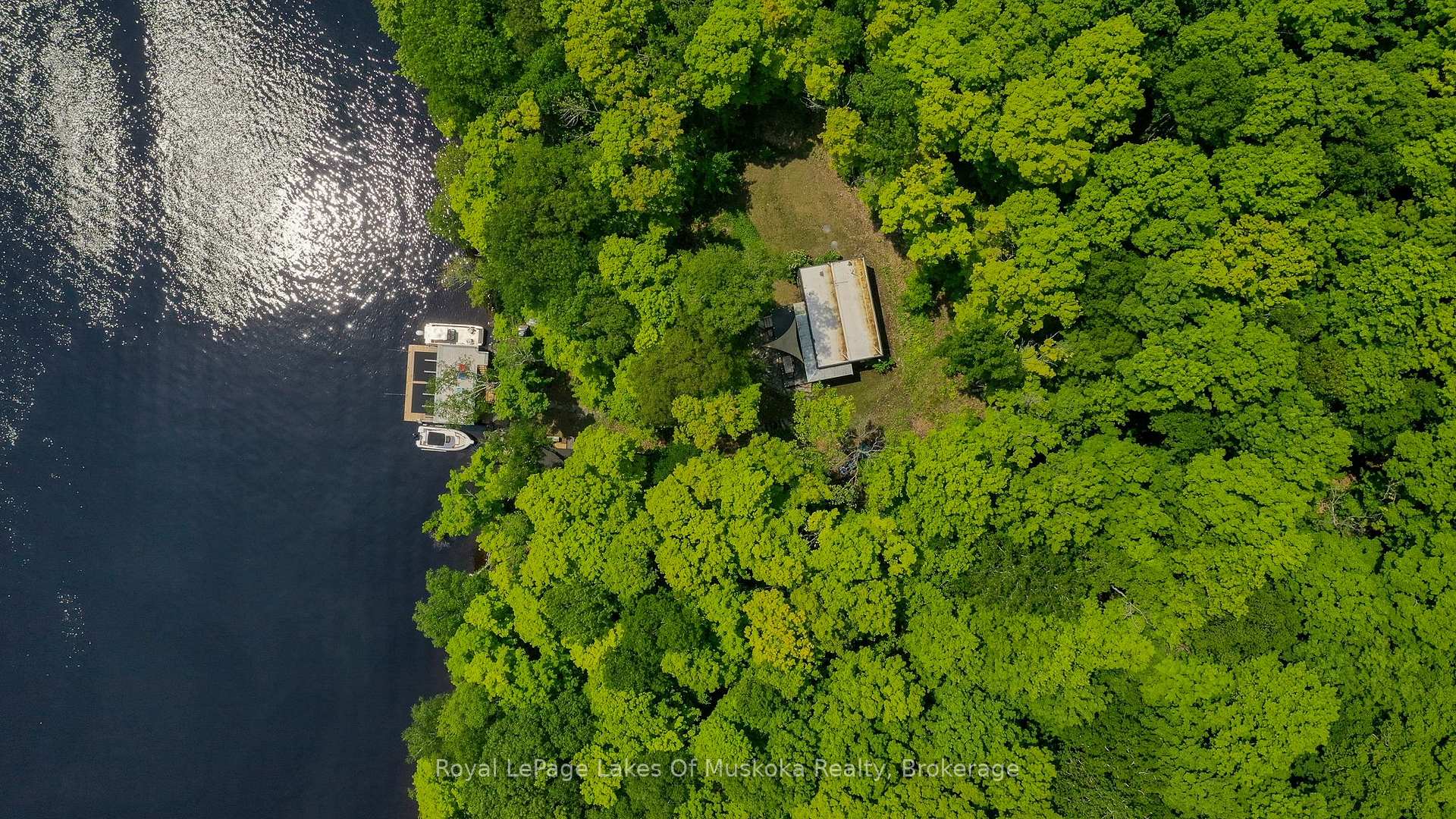 484 Big Island S, Huntsville, ON P1H 2J3