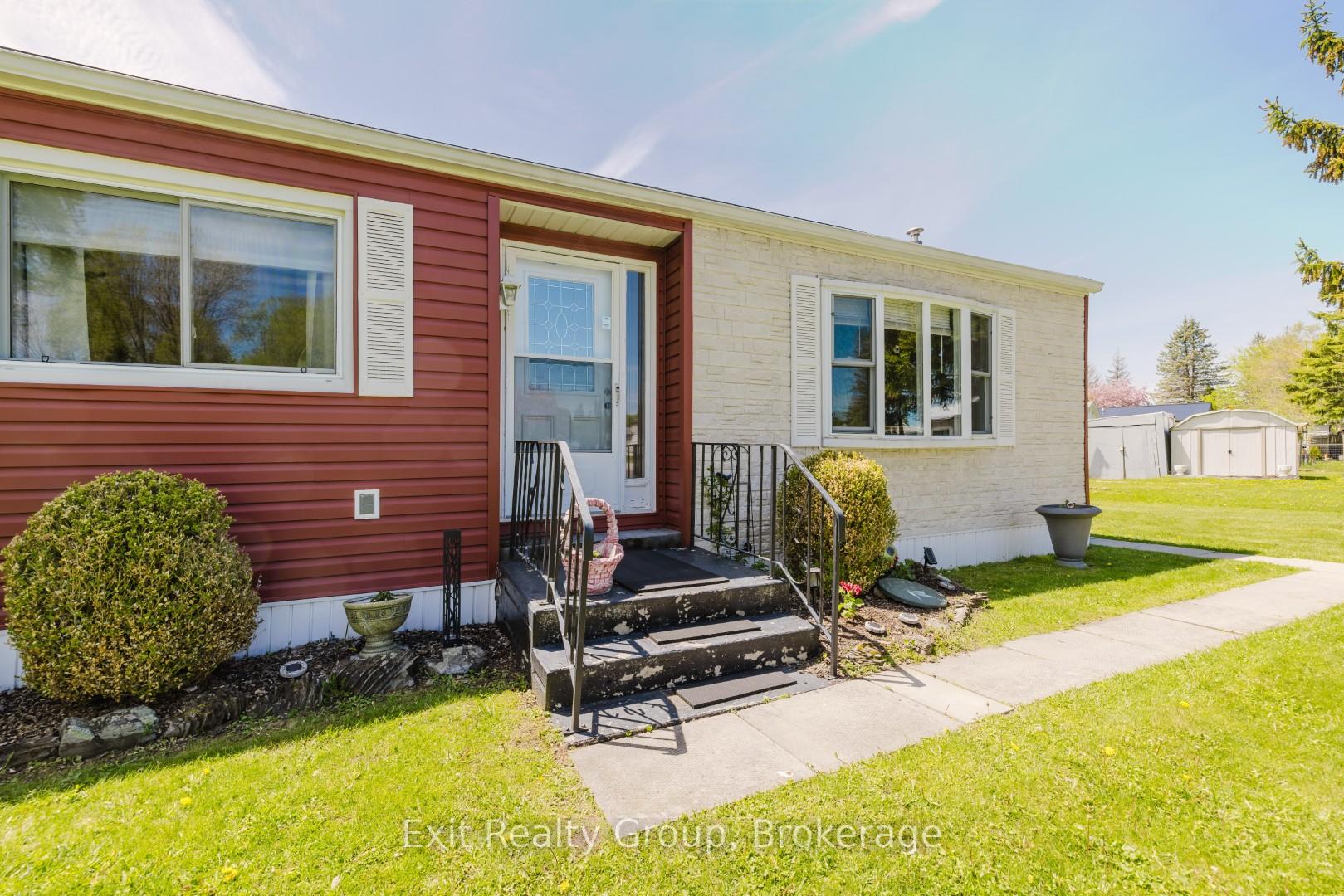 63 Whites Road 172, Quinte West, ON K8V 5P5