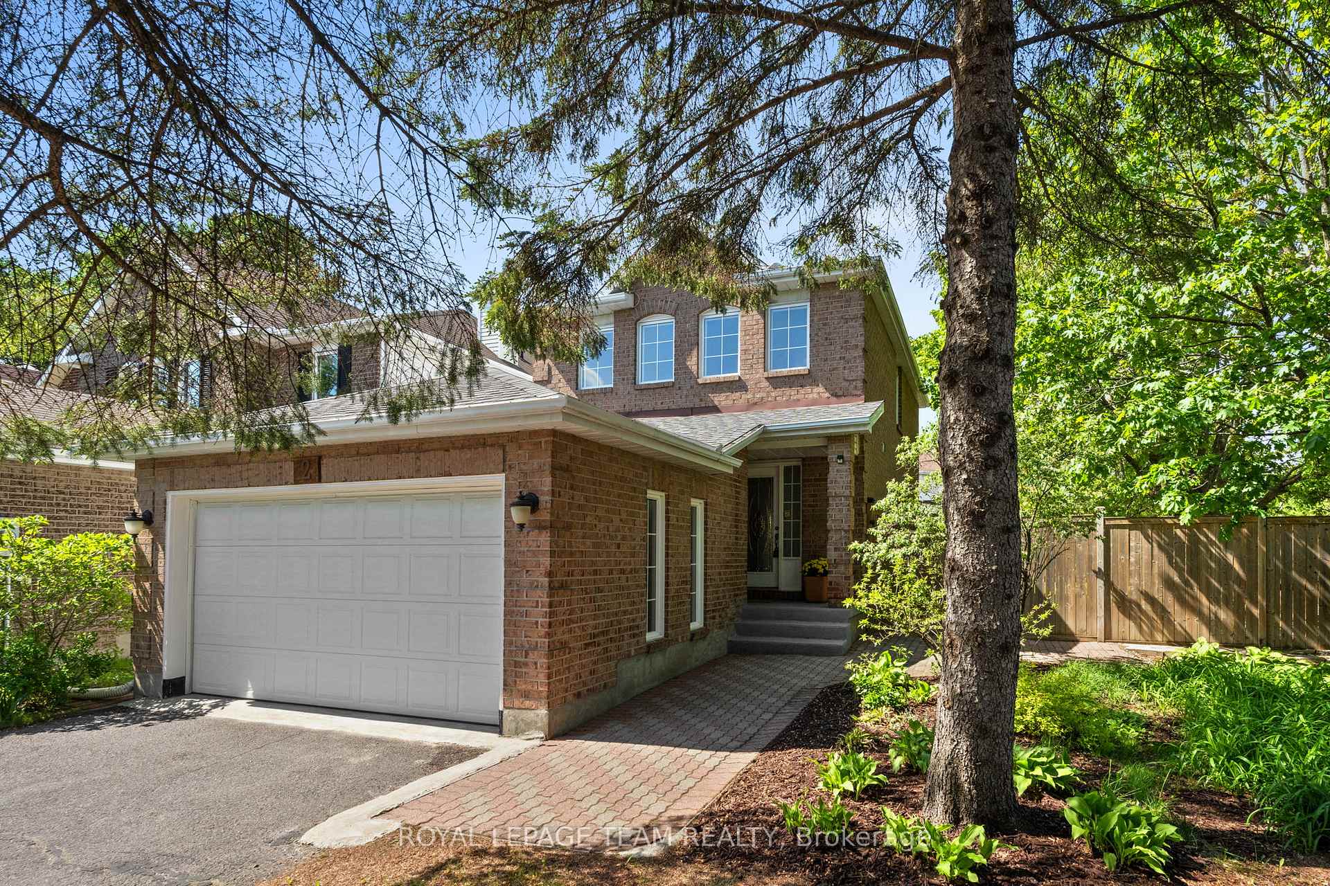 2 Ipswich Terrace, Kanata, ON K2K 2R5