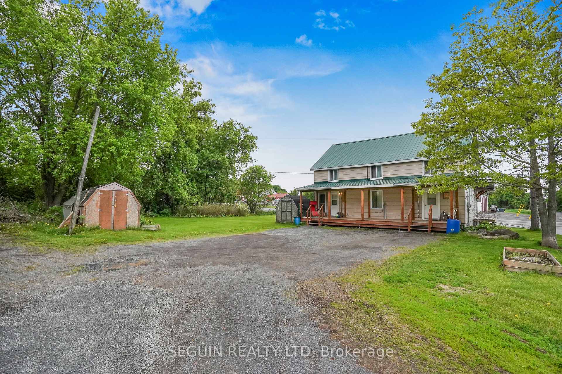 1050 Greenlane Road, Champlain, ON K6A 0C4