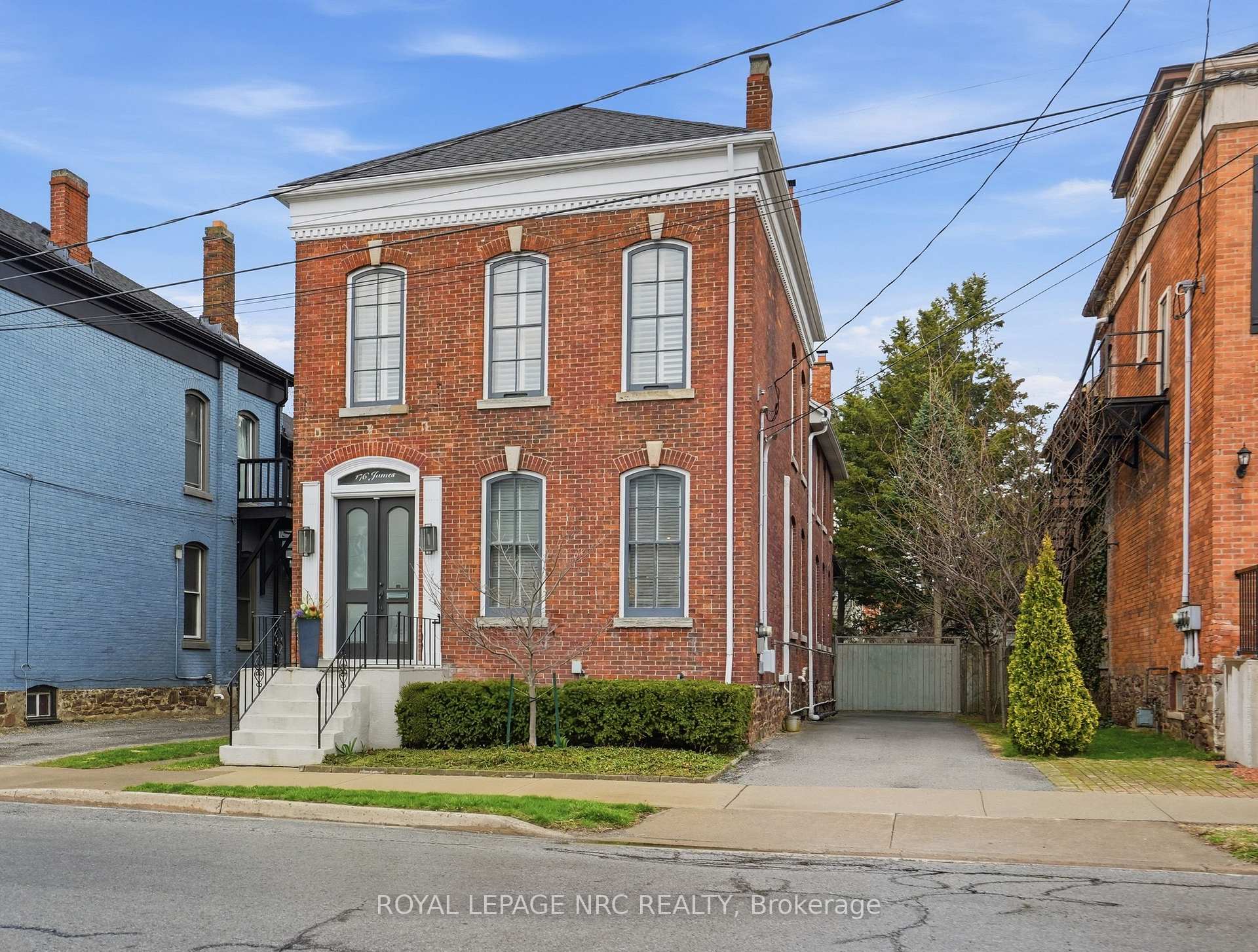 176 James Street, St. Catharines, ON L2R 5C5