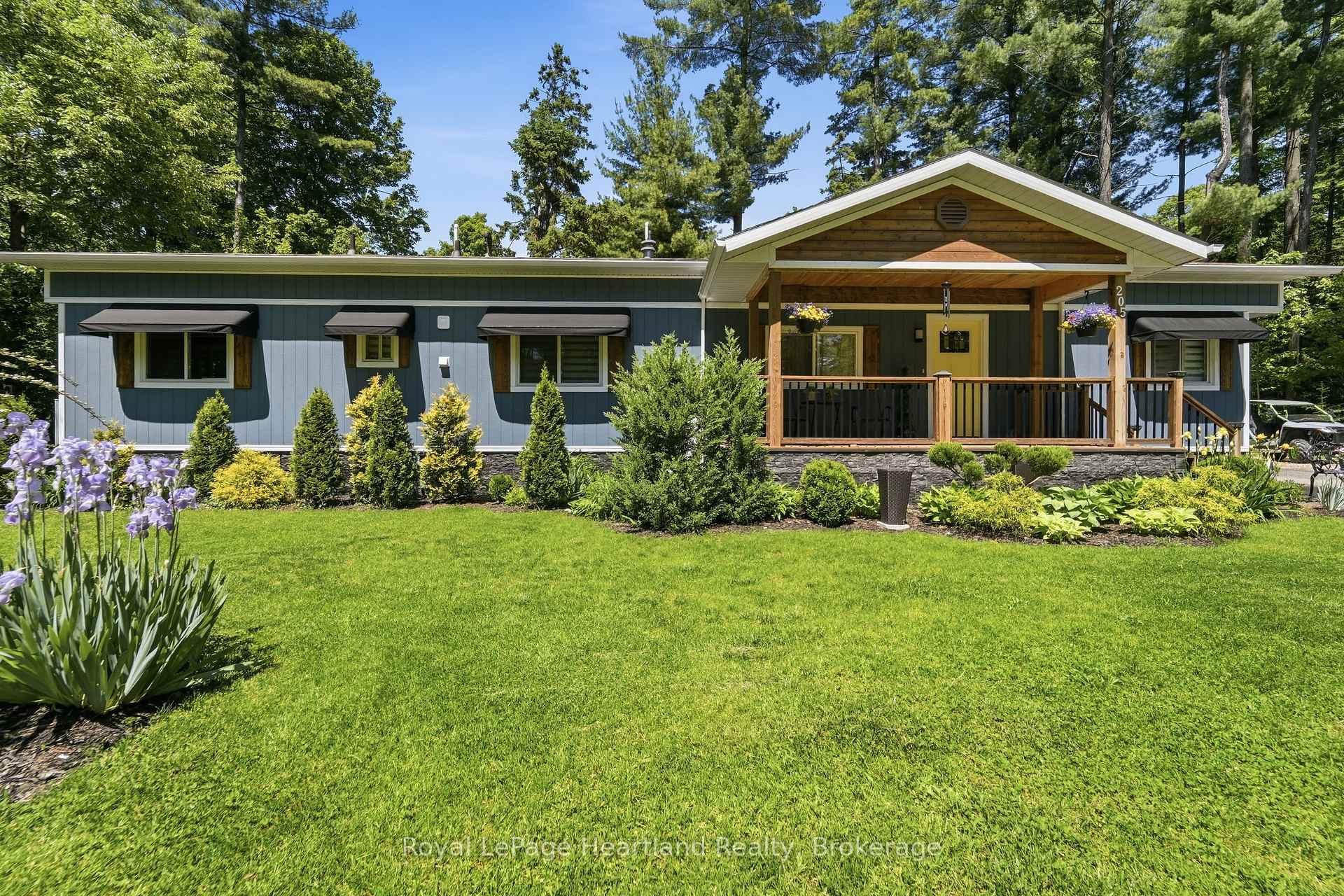 205 Chestnut Drive, Central Huron, ON N0M 1G0