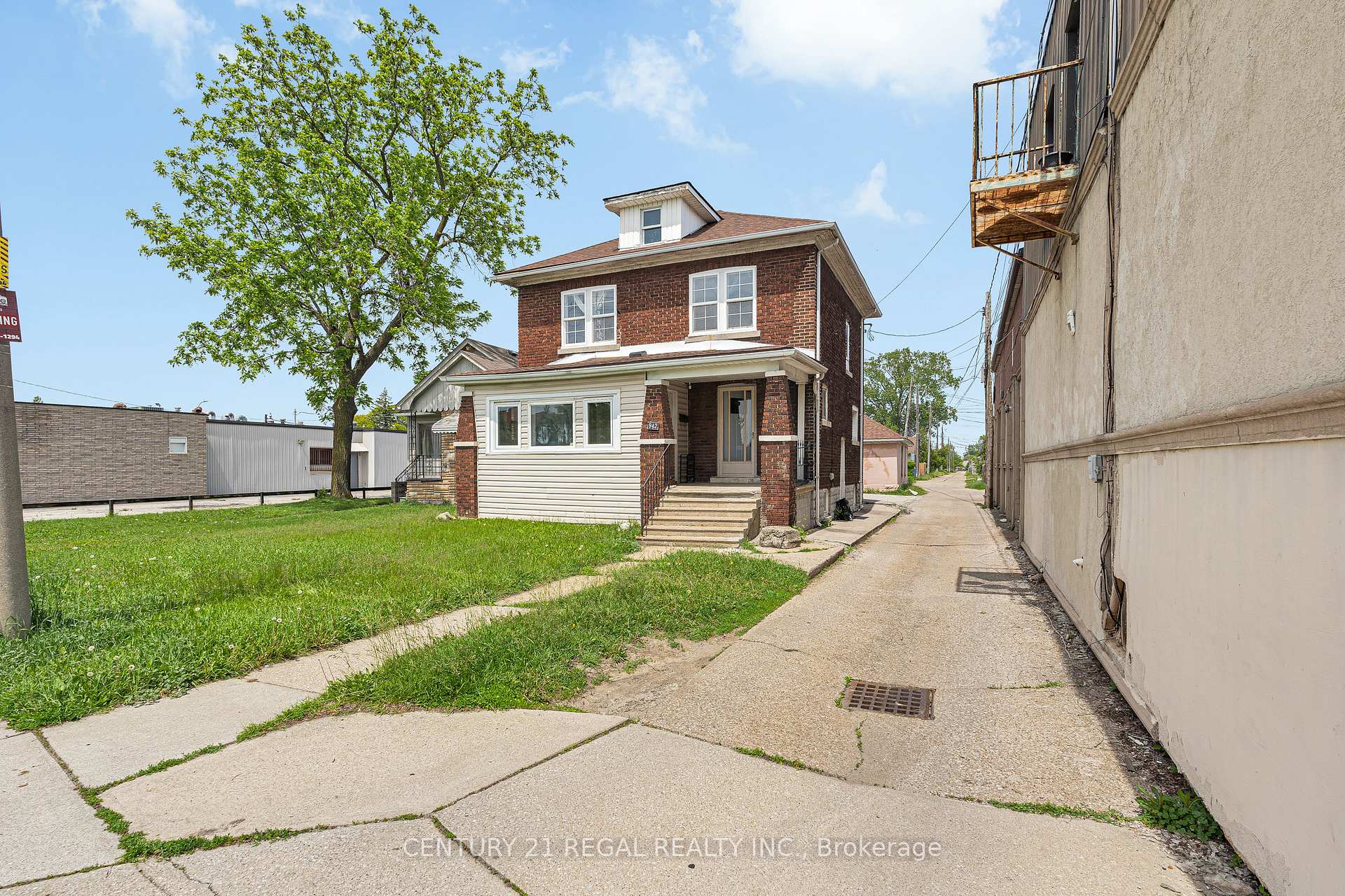 942 Tecumseh Road E, Windsor, ON N8X 2S6