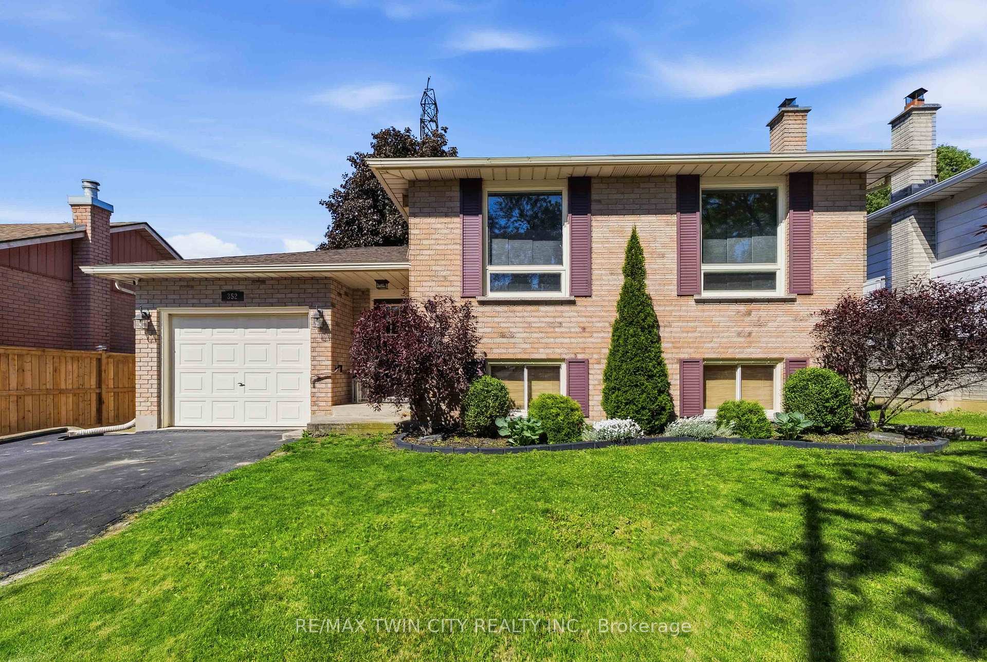 352 Brantwood Park Road, Brantford, ON N3P 1L2