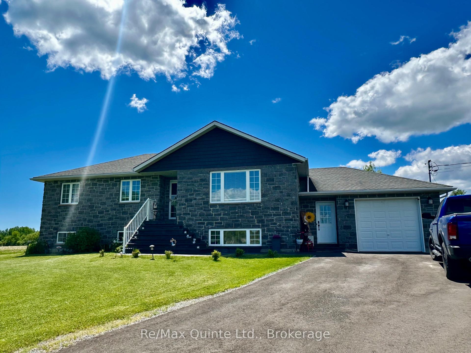 566 Huff Road S, Brighton, ON K0K 1H0