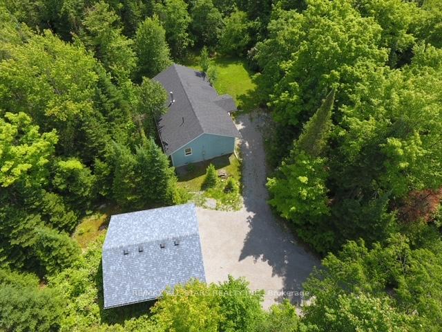 33 Edwina Drive, Trent Lakes, ON K0M 1A0