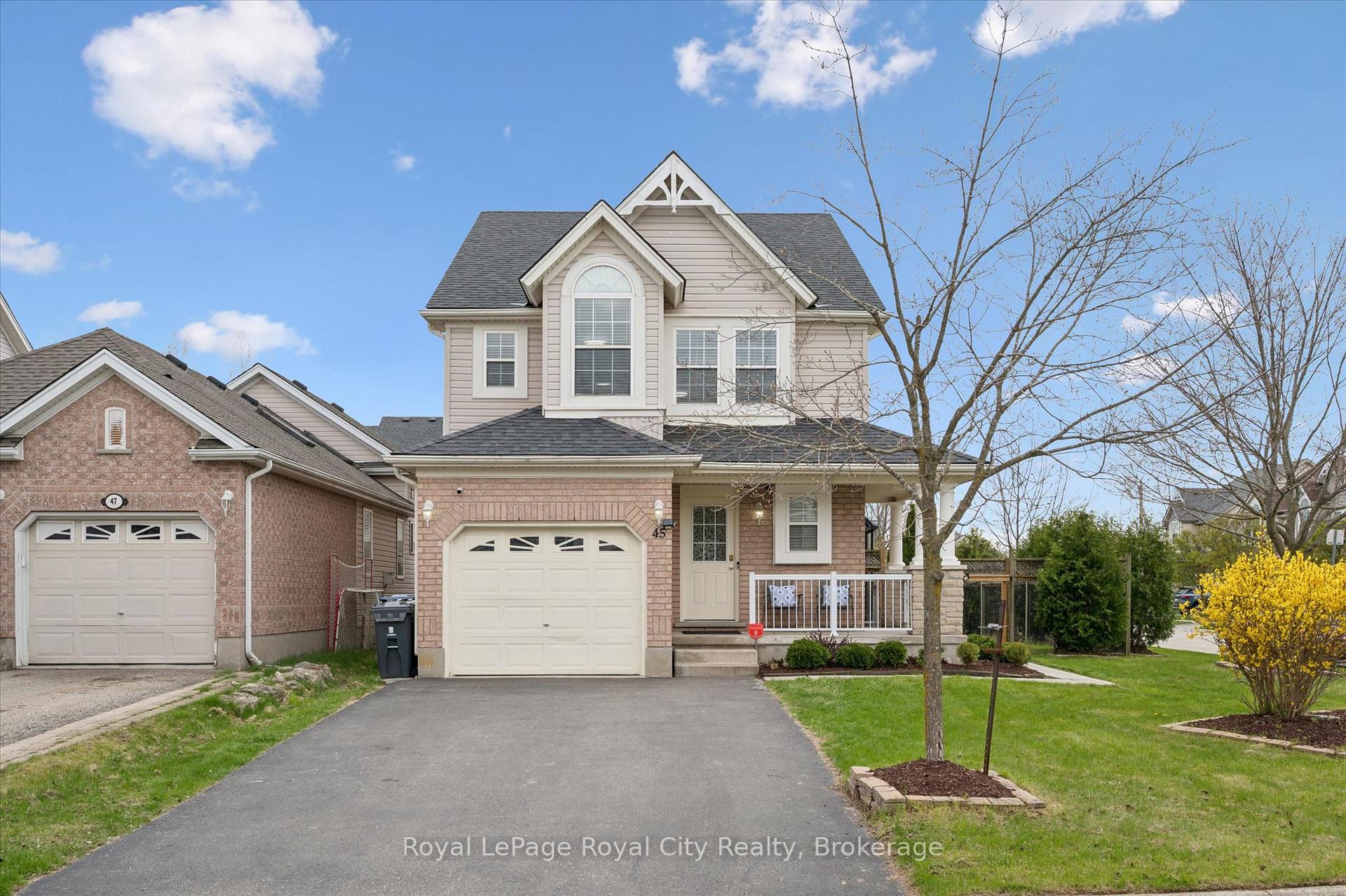 45 Darling Crescent, Guelph, ON N1L 1P8