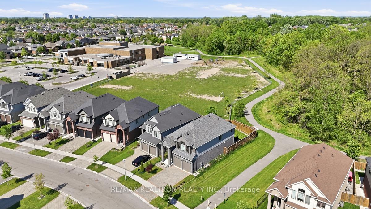 1580 Finley Crescent, London North, ON N6G 0S9
