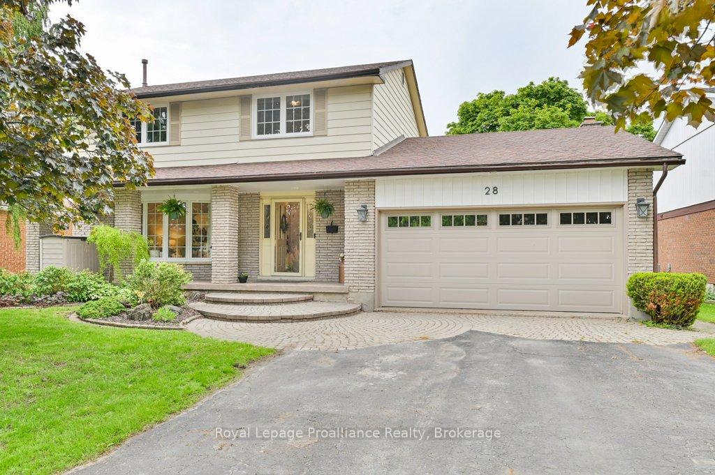 28 Briarwood Crescent, Belleville, ON K8N 5K9