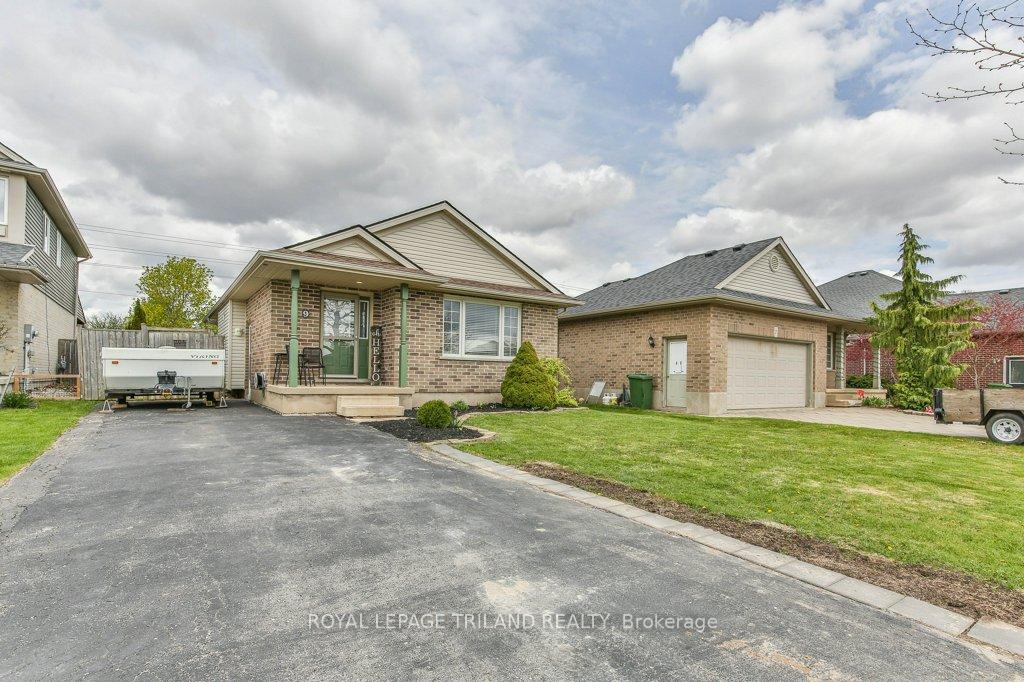 9 BROOKSIDE Drive, St. Thomas, ON N5P 4P1