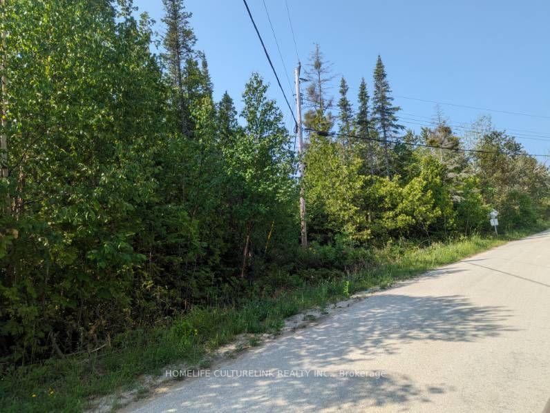 105 Corey Crescent, Northern Bruce Peninsula, ON N0H 2R0