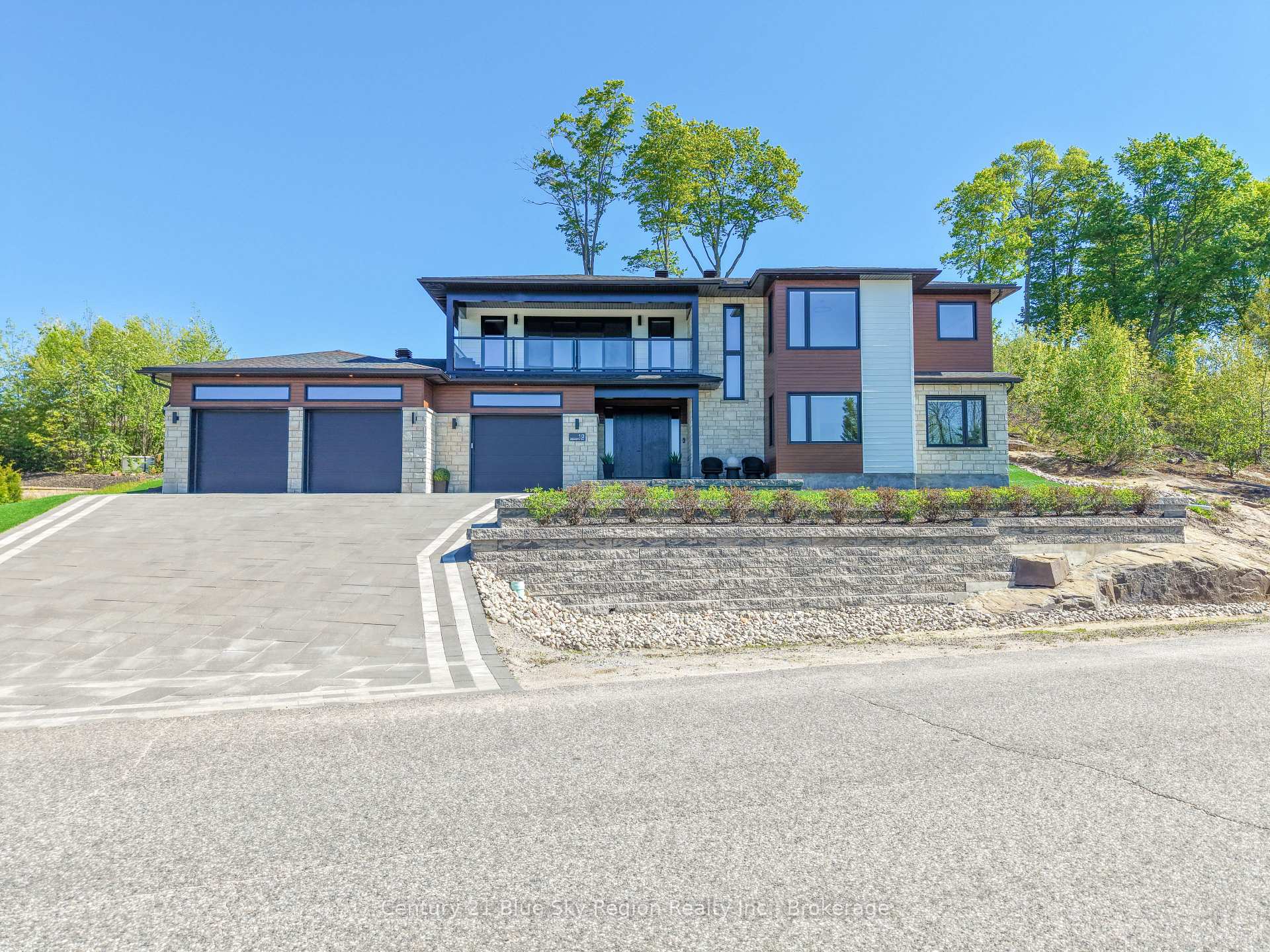 13 Kenreta Drive, North Bay, ON P1C 0A5