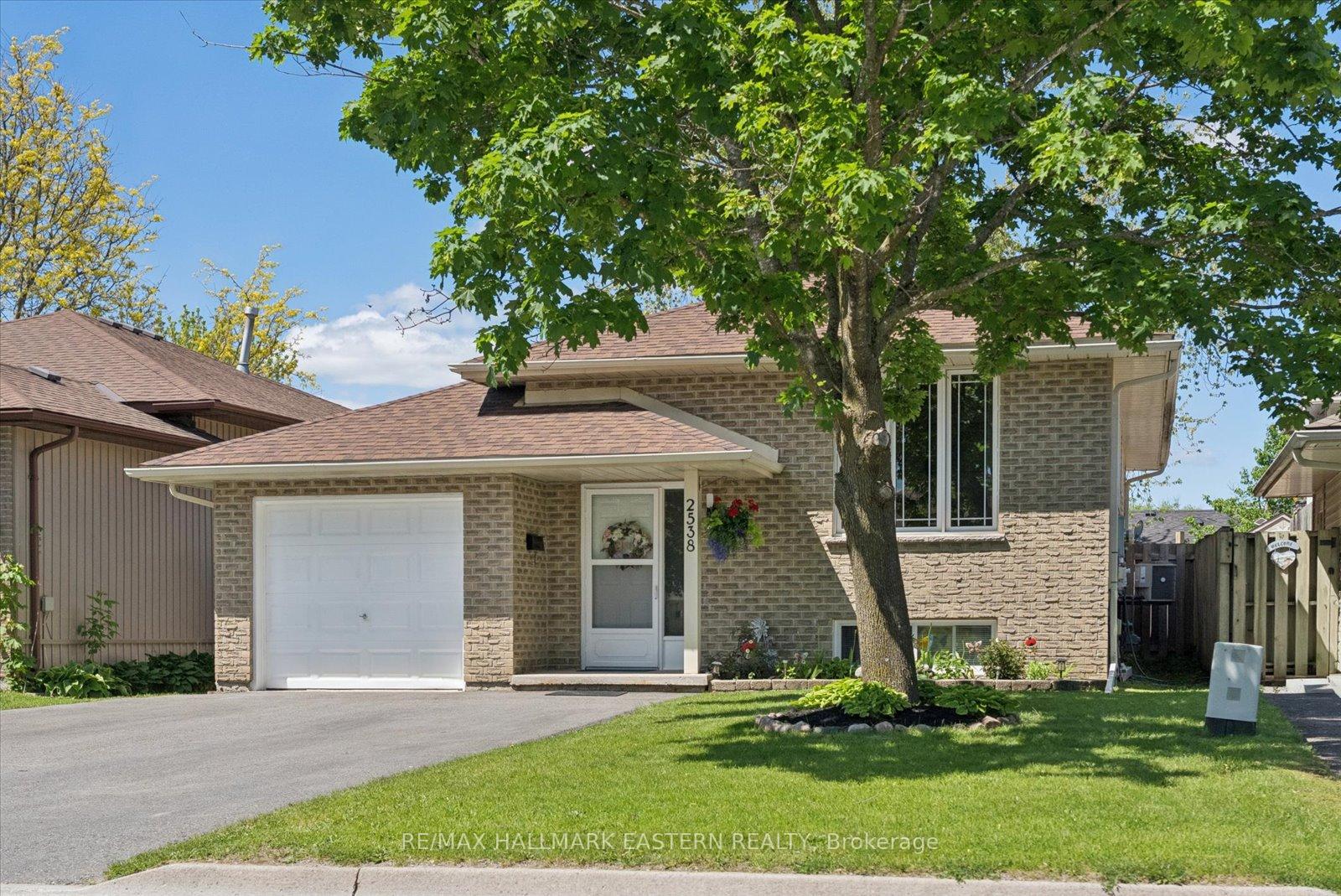 2538 Foxmeadow Road, Peterborough, ON K9L 1X2