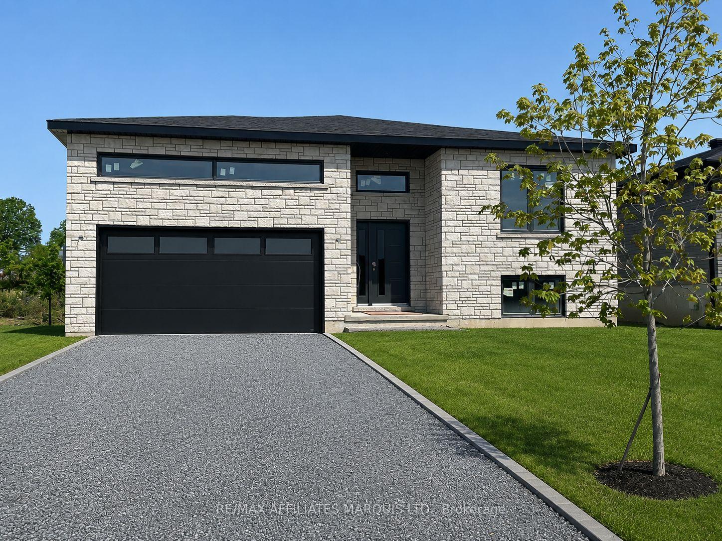 176 Emily Jade Crescent, Cornwall, ON K6K 0B6