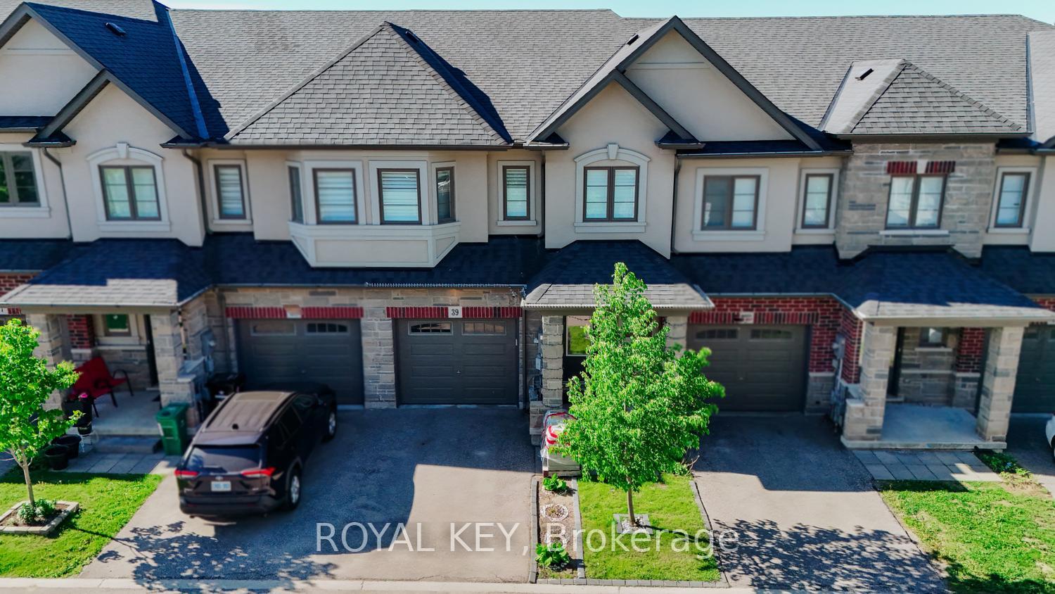 324 Equestrian Way 39, Cambridge, ON N3E 0C1