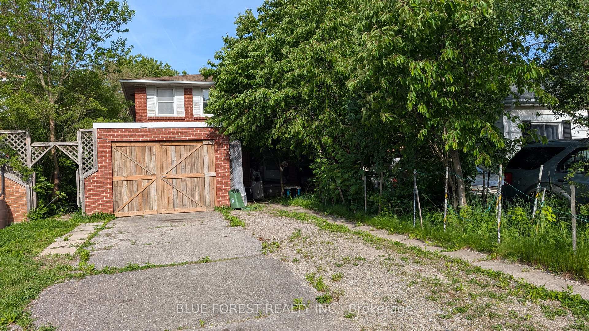 112 Marlborough Avenue, London South, ON N5Z 3S6