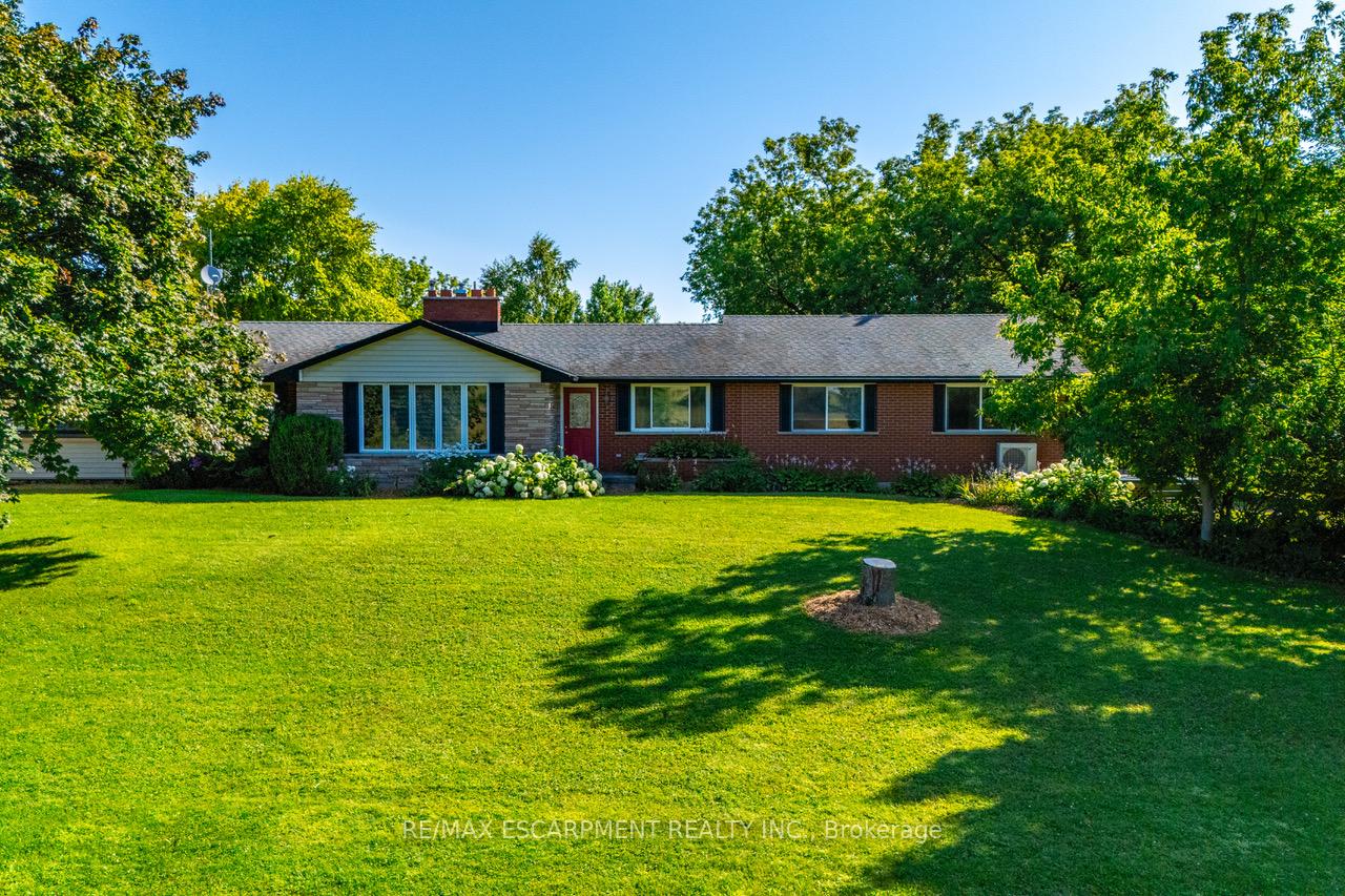 2172 Centre Road, Hamilton, ON L0P 1B0