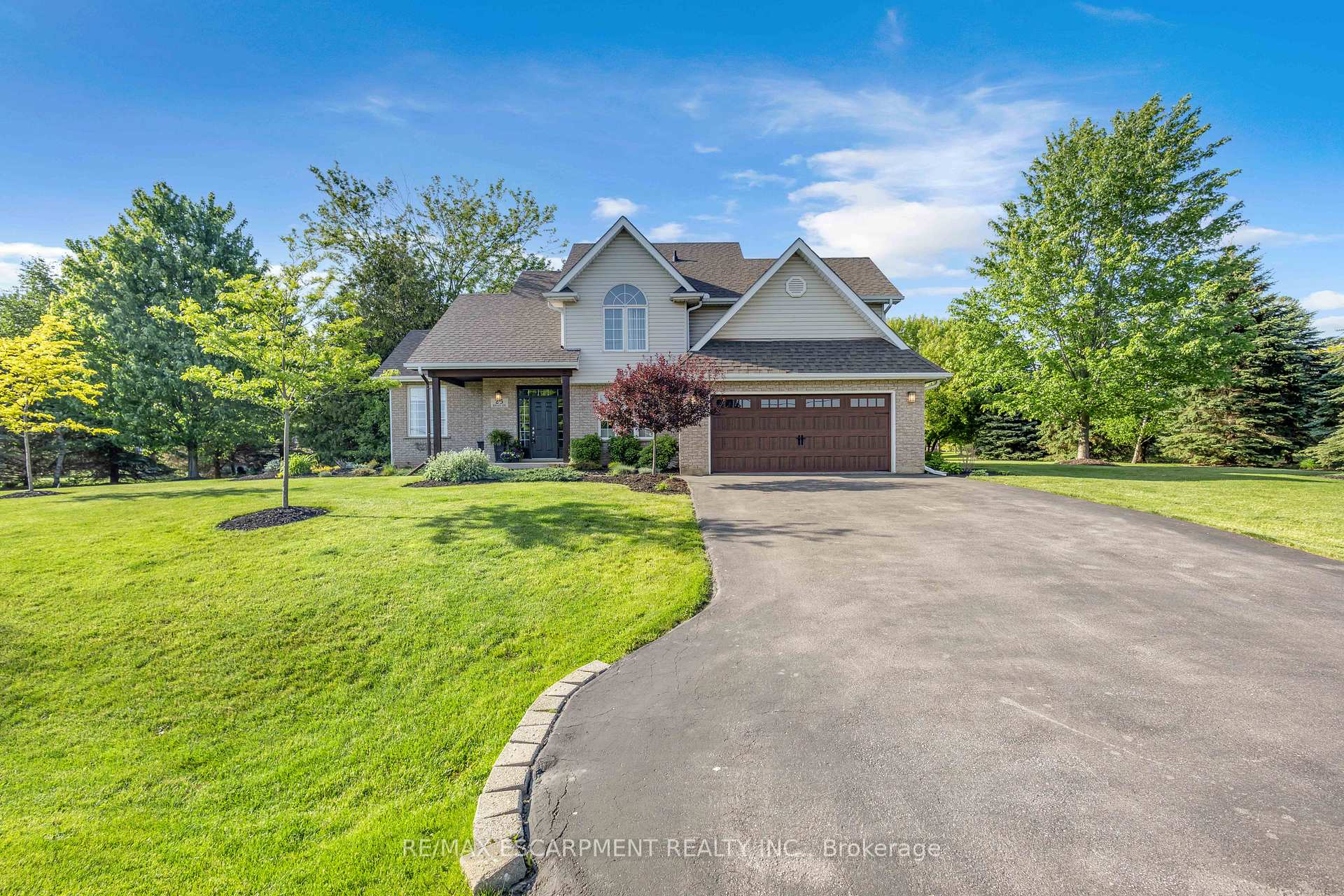 25 Brian Drive, Brant, ON N0E 1A0