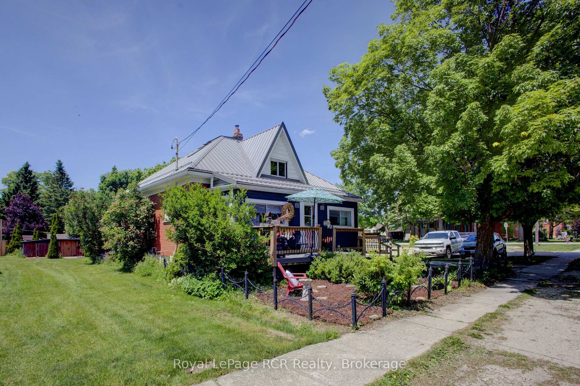 204 King Street, North Perth, ON N0G 1B0