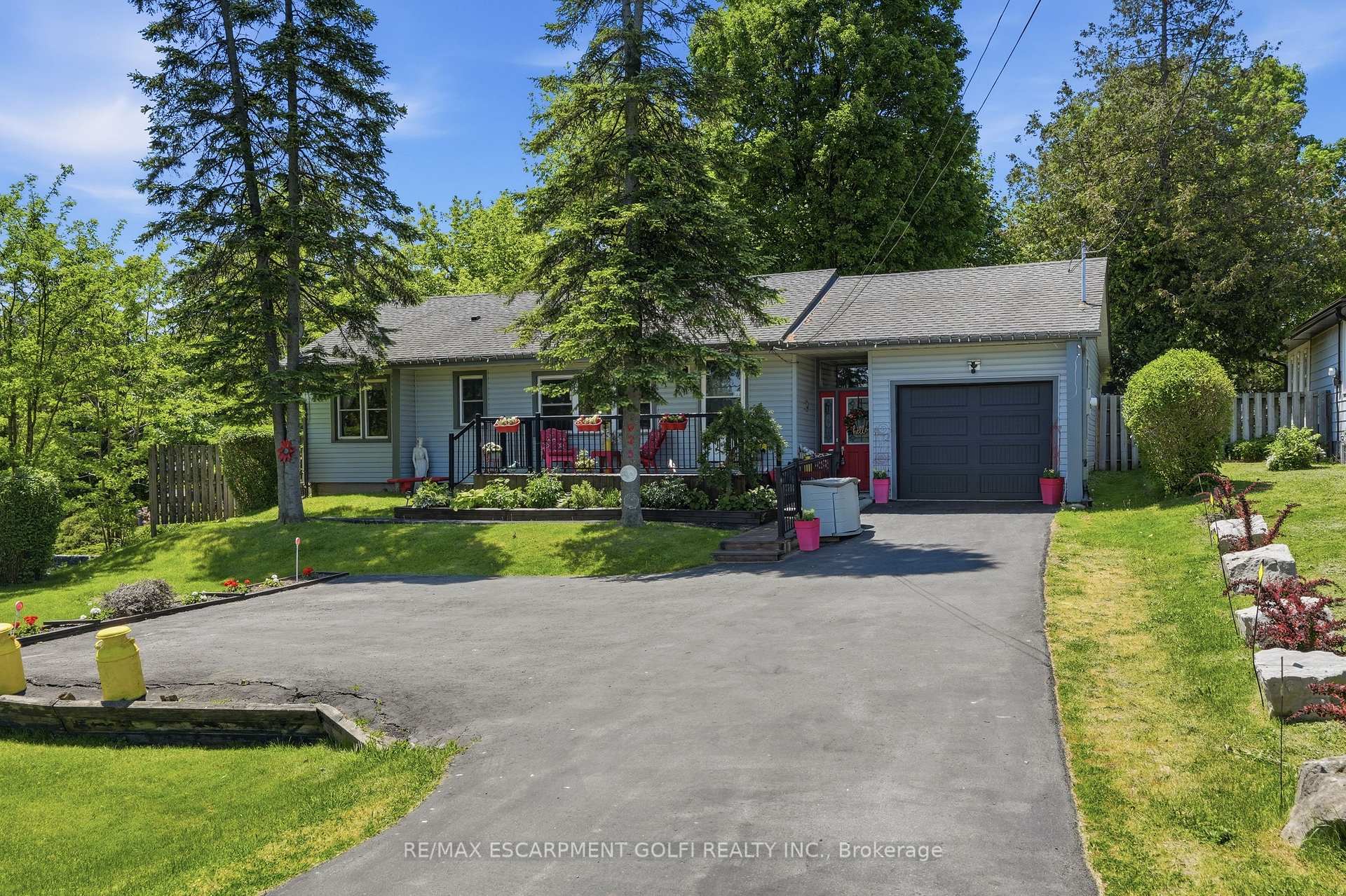 925 HIGHWAY 6 N N/A, Hamilton, ON L8N 2Z7